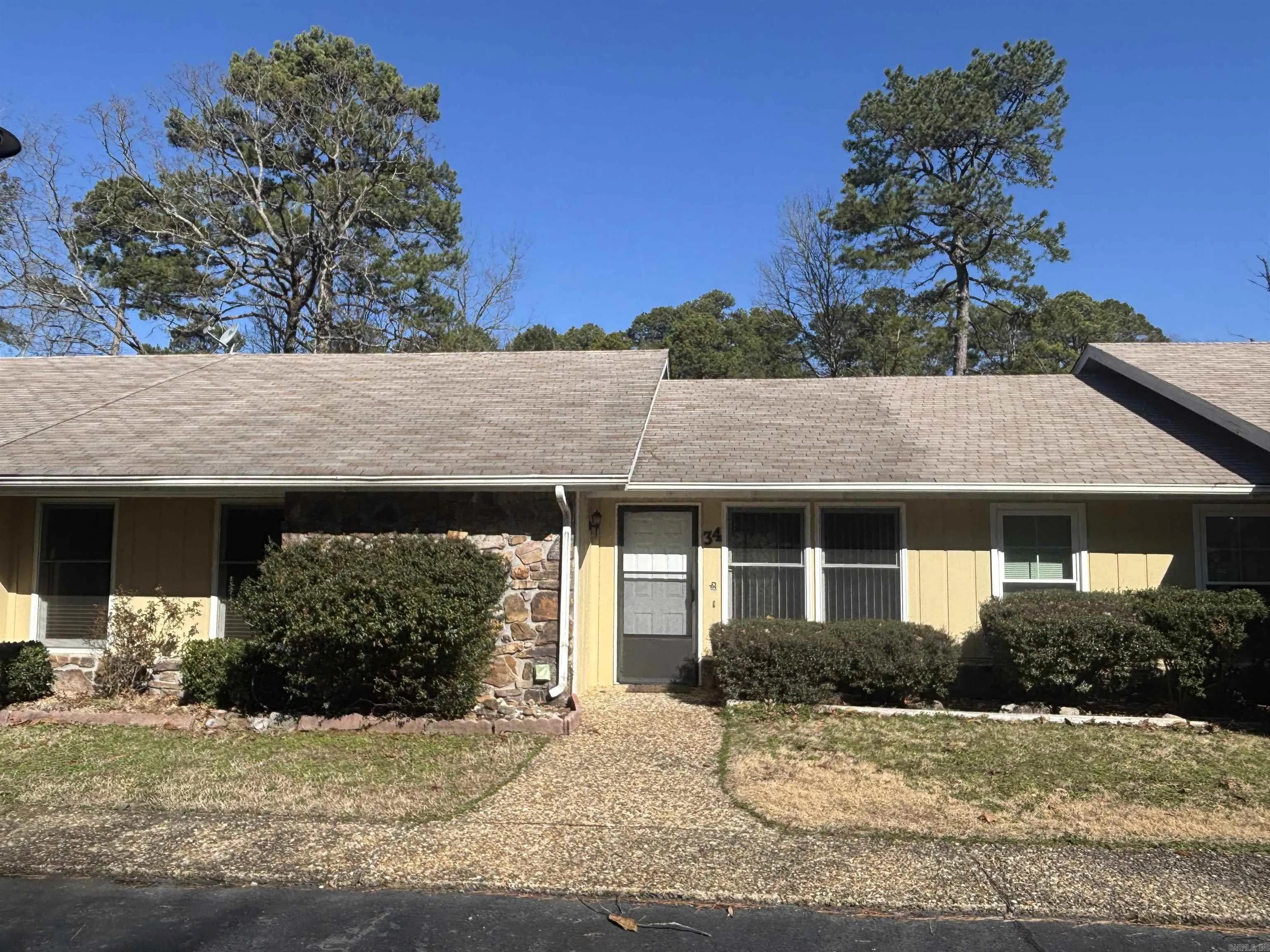 Property at 34  Destino - Image 1