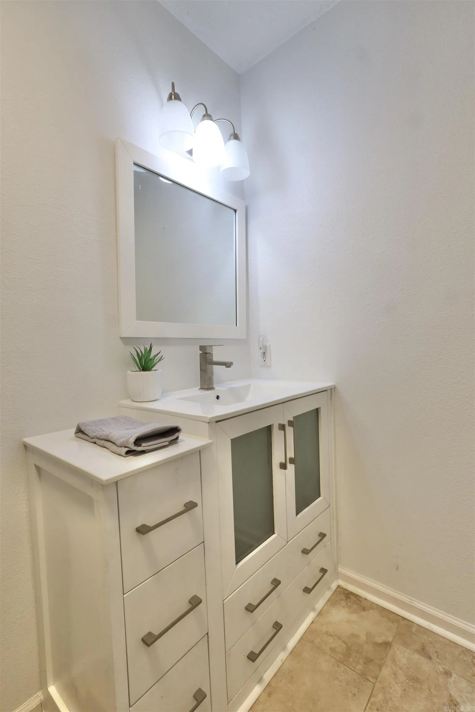 Property at 239  Perry - Image 31