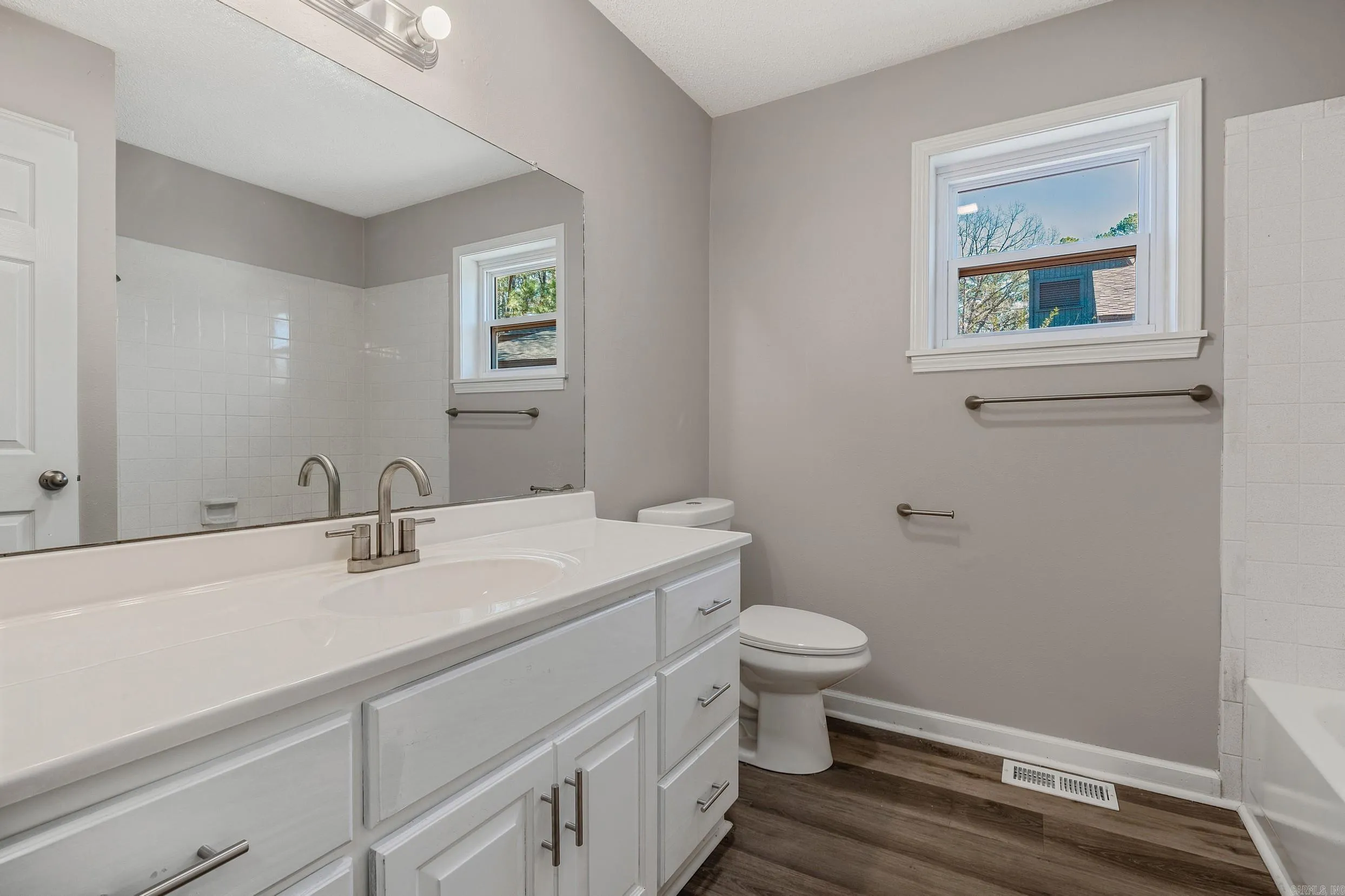 Property at 106  Shadow ridge - Image 26