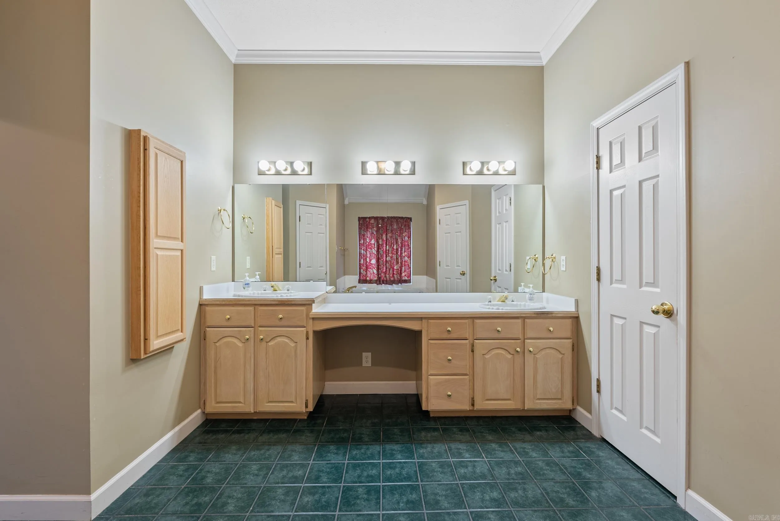 Property at 3025  Franklin circle - Image 33