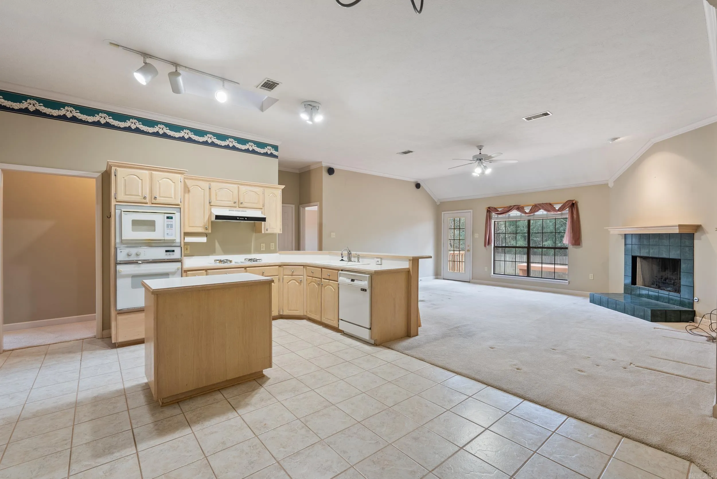 Property at 3025  Franklin circle - Image 7
