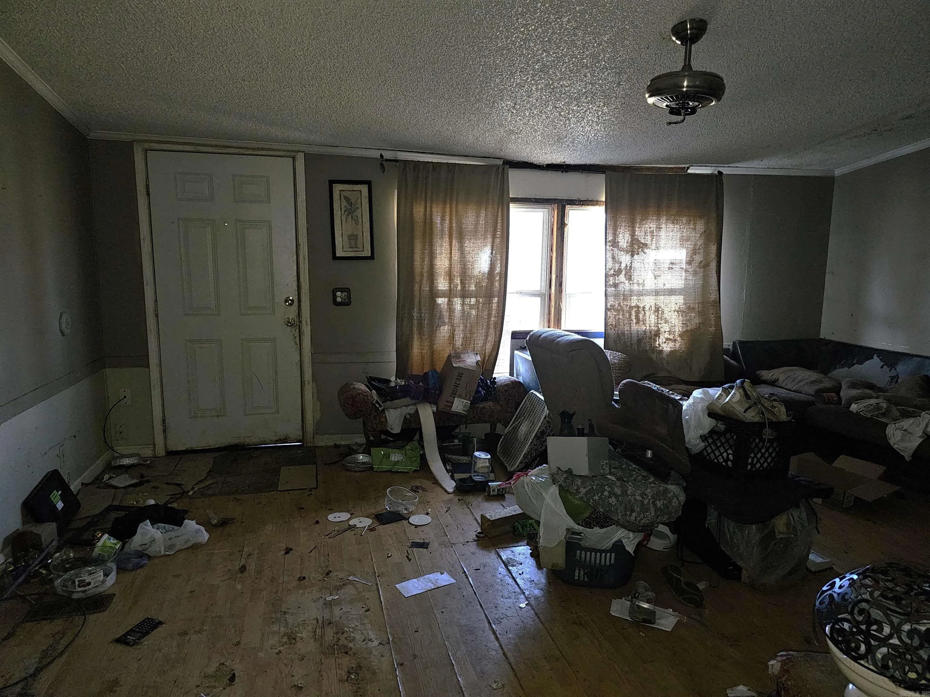 Property at 13  Lawrence - Image 12