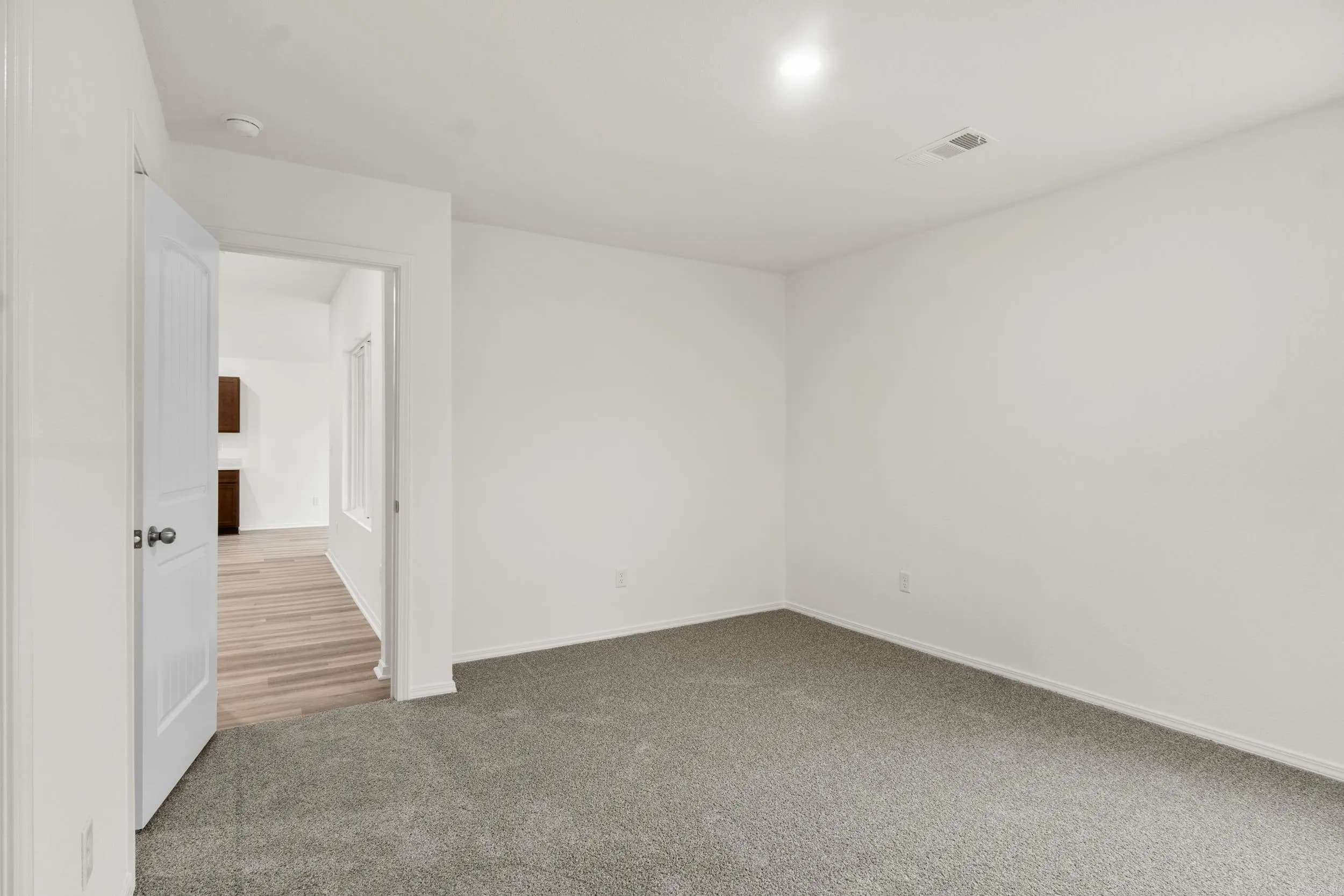 Property at 27  Ten point  Lot 9 Phase 5 - Image 16