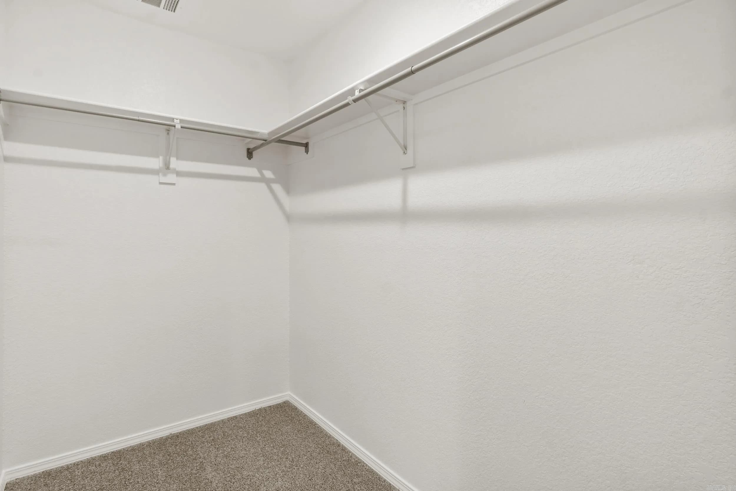 Property at 27  Ten point  Lot 9 Phase 5 - Image 18