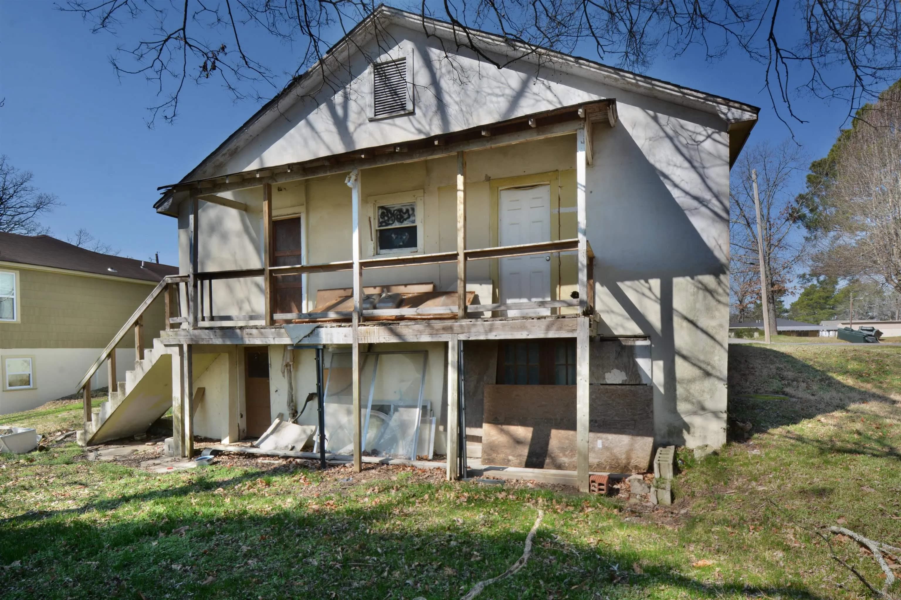 Property at 120  Nickels - Image 3
