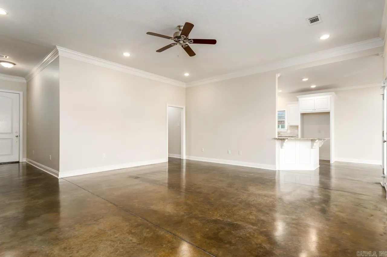Property at 1765  Sylar - Image 27