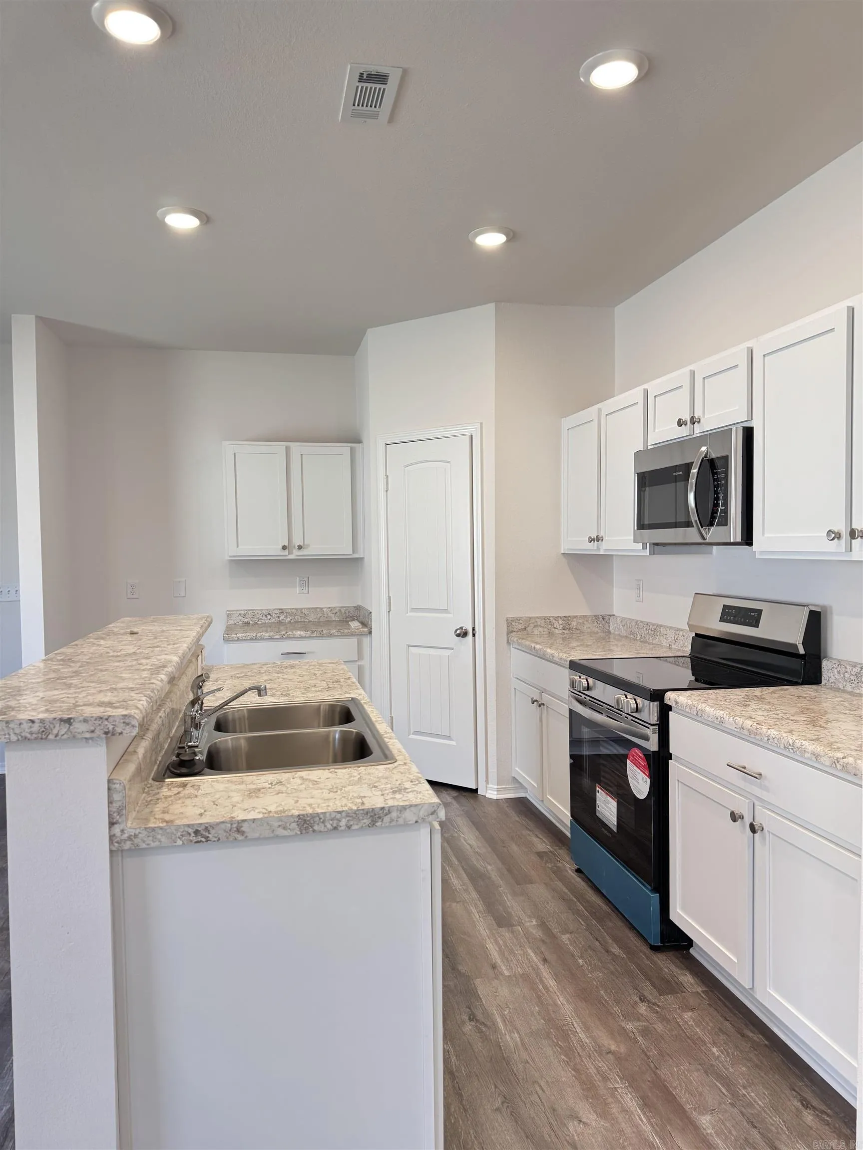 Property at 6057  Discovery  Lot 1308 Block 1 - Image 3