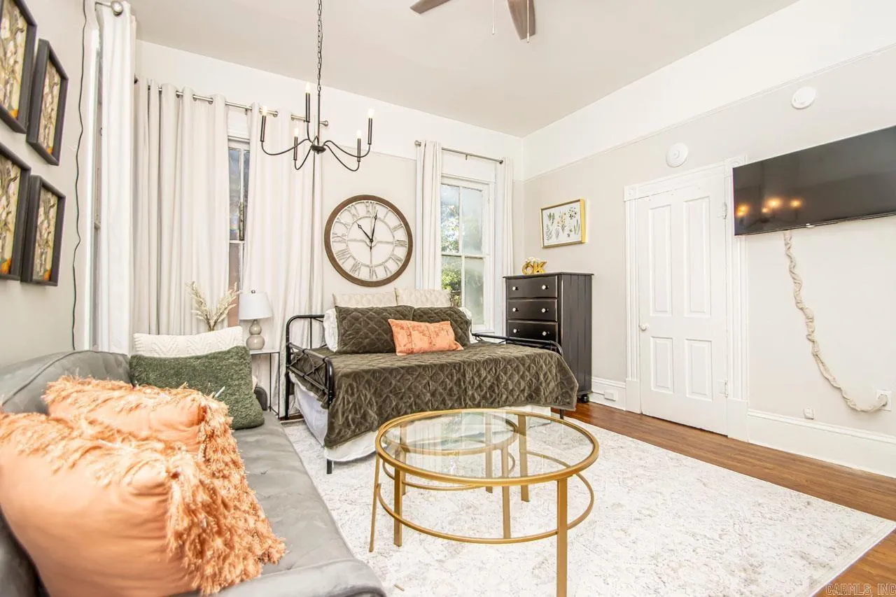 Property at 1405 S Cumberland st. - Image 9