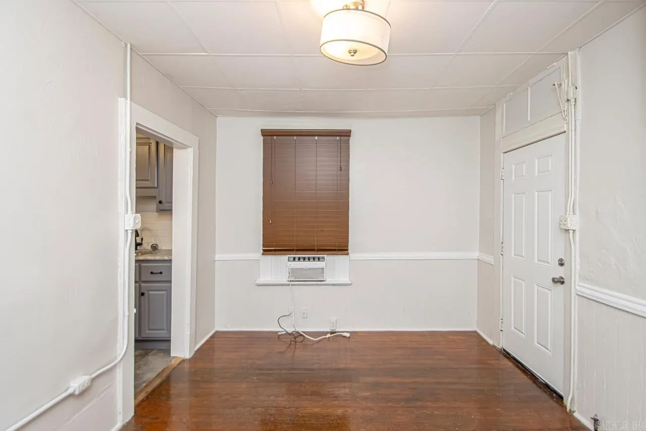 Property at 1405 S Cumberland st. - Image 34
