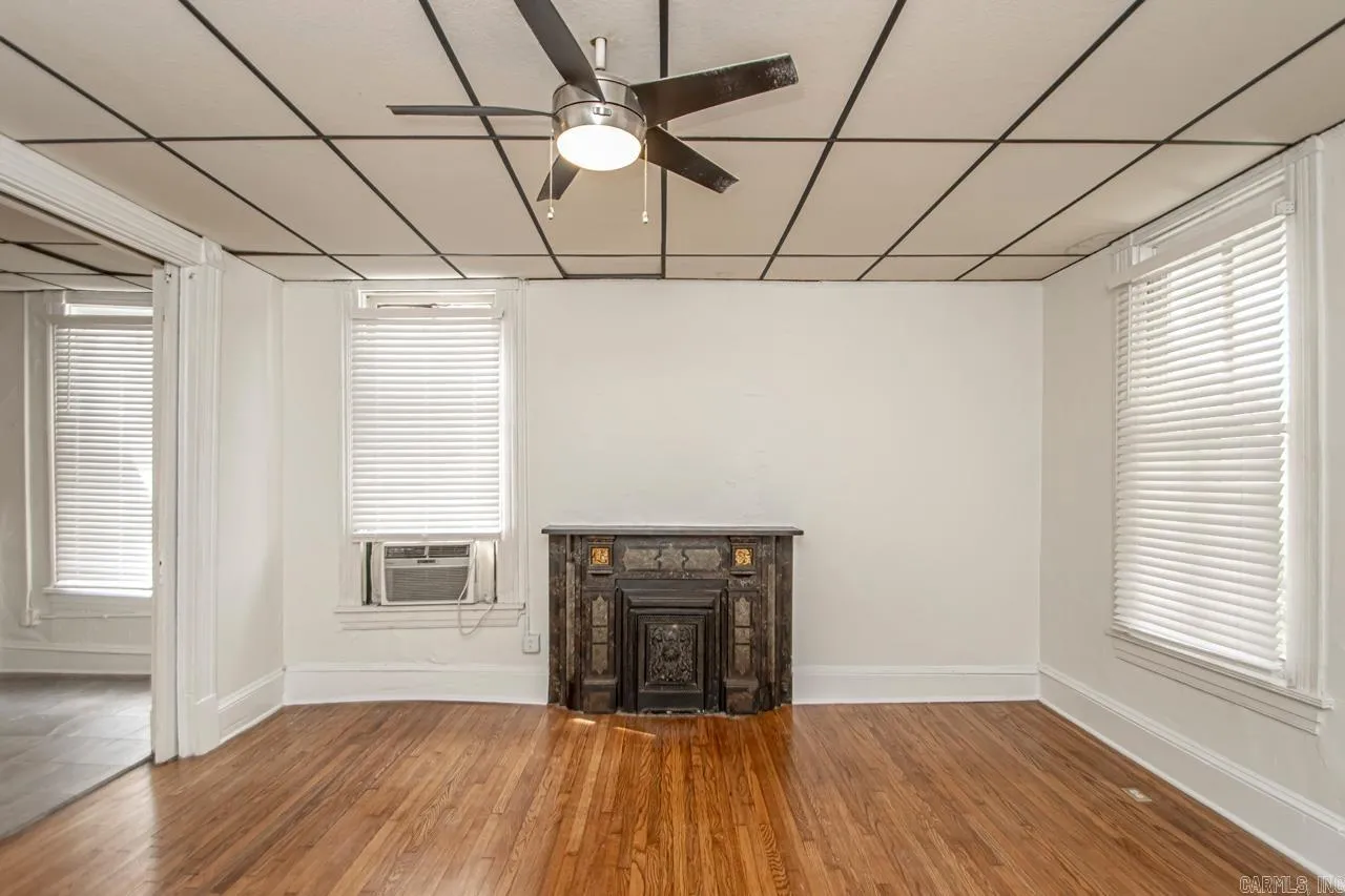 Property at 1405 S Cumberland st. - Image 43