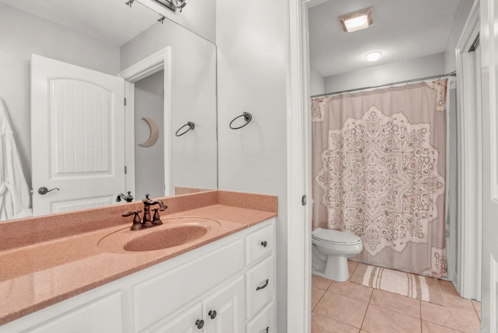 Property at 1713  Yorkshire - Image 34