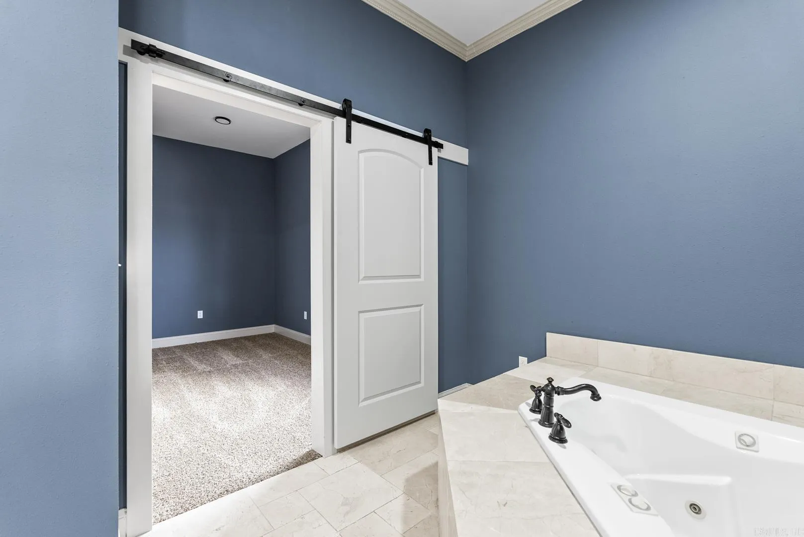 Property at 809  Koehler - Image 22