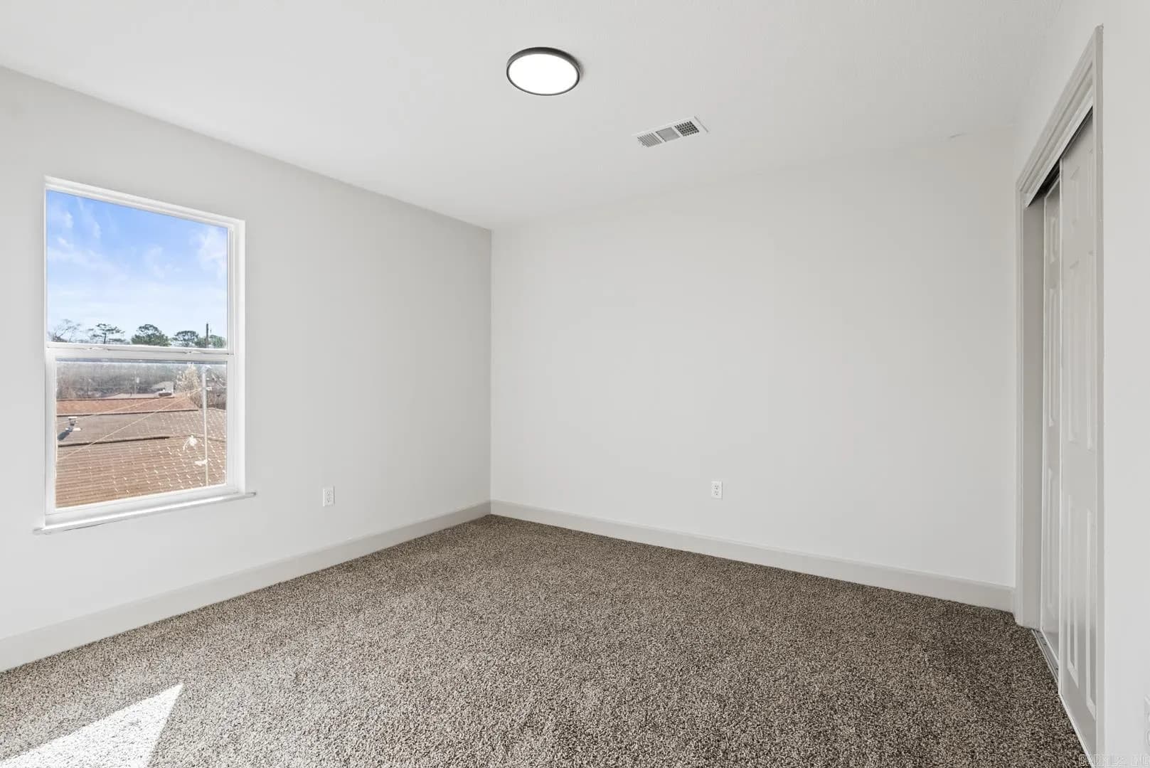 Property at 809  Koehler - Image 36