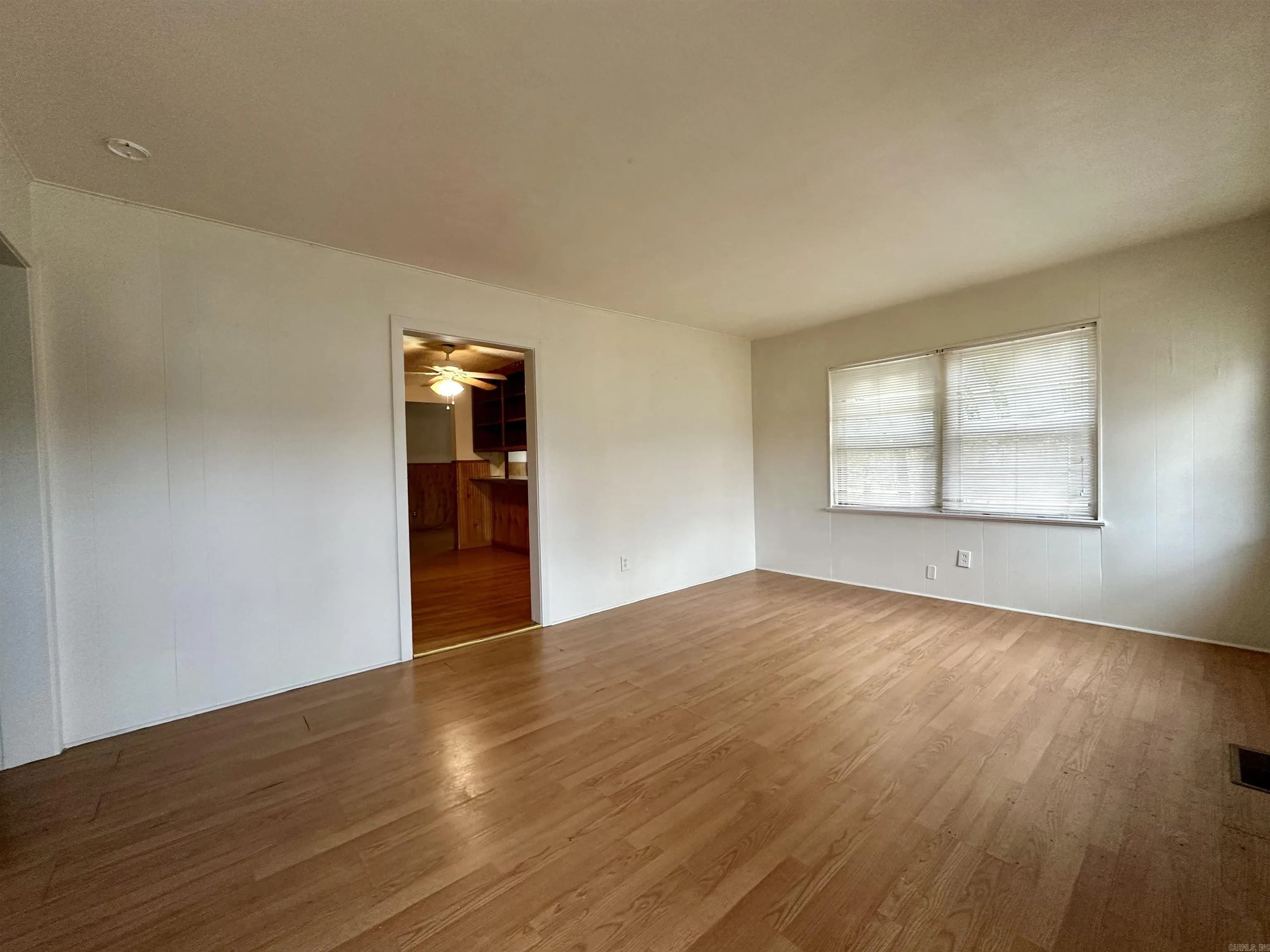 Property at 139  Saunders - Image 3
