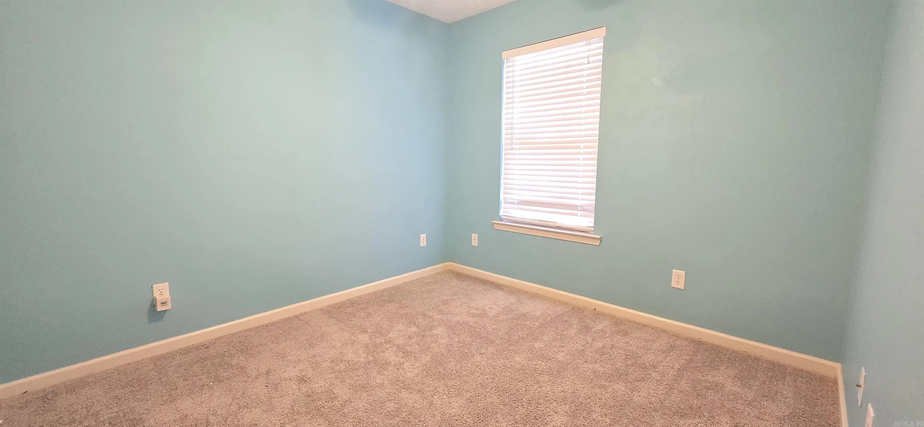 Property at 13  Apricot - Image 9