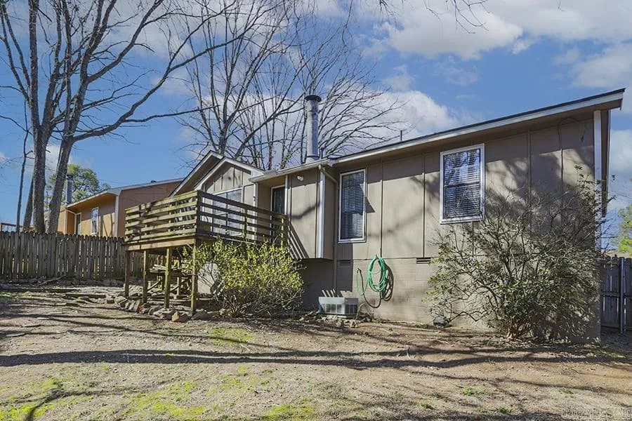 Property at 103  Point west circle - Image 36