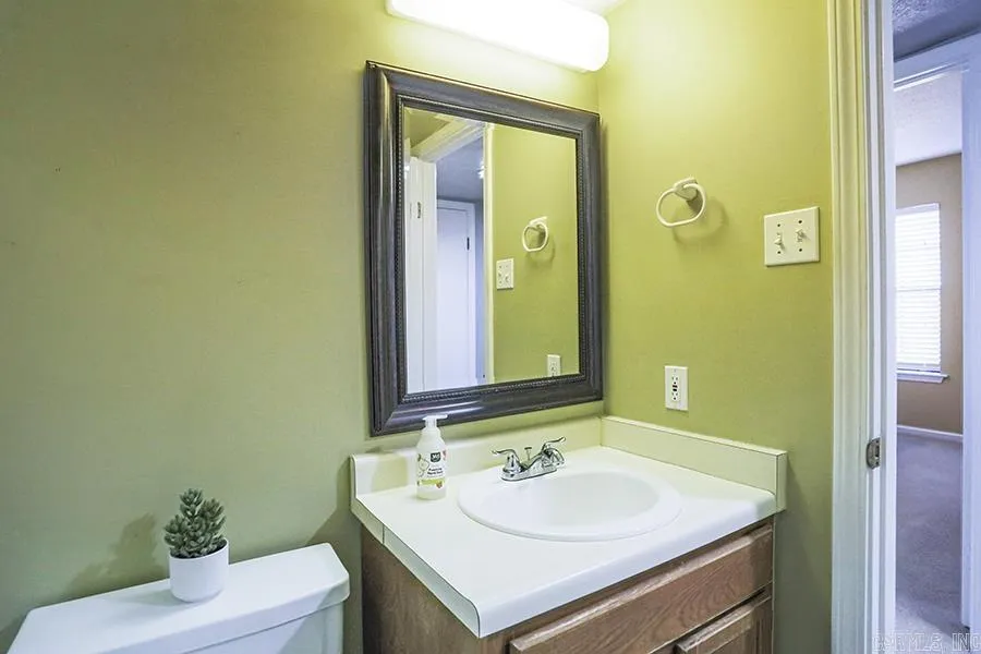 Property at 103  Point west circle - Image 25