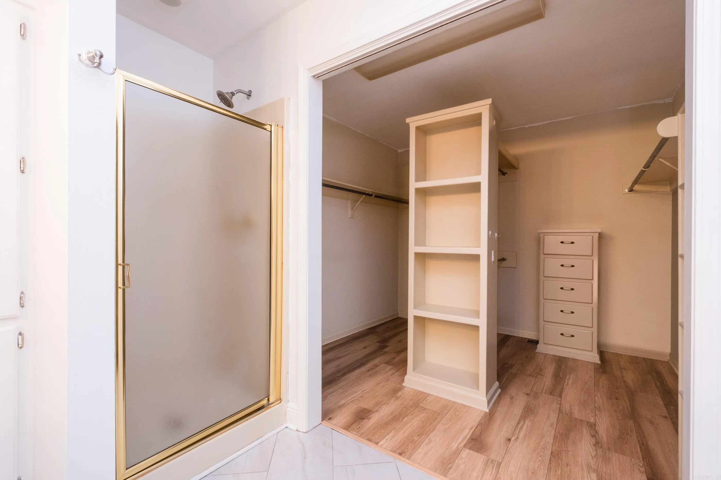 Property at 4104  Old oak drive - Image 33