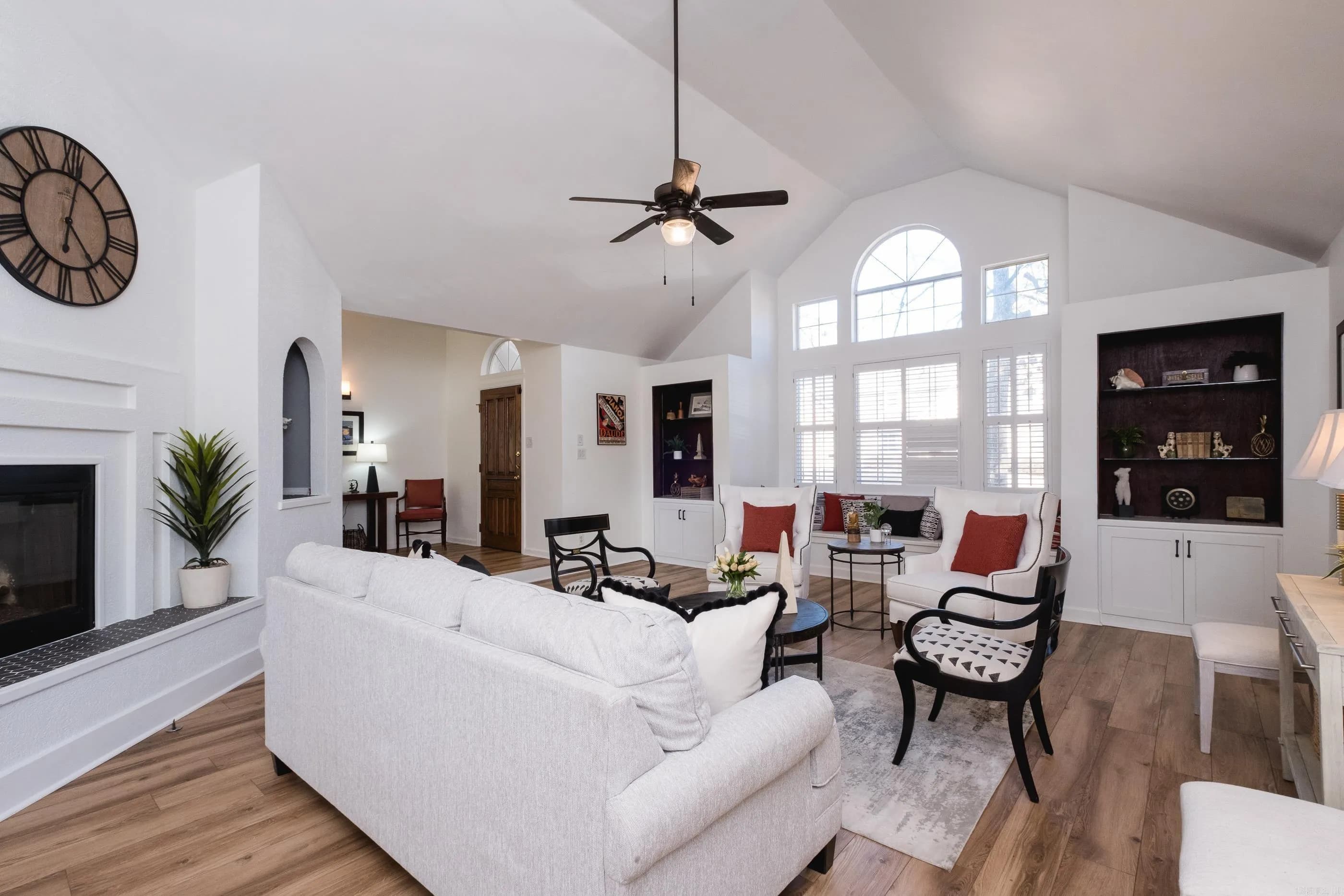 Property at 4104  Old oak drive - Image 10