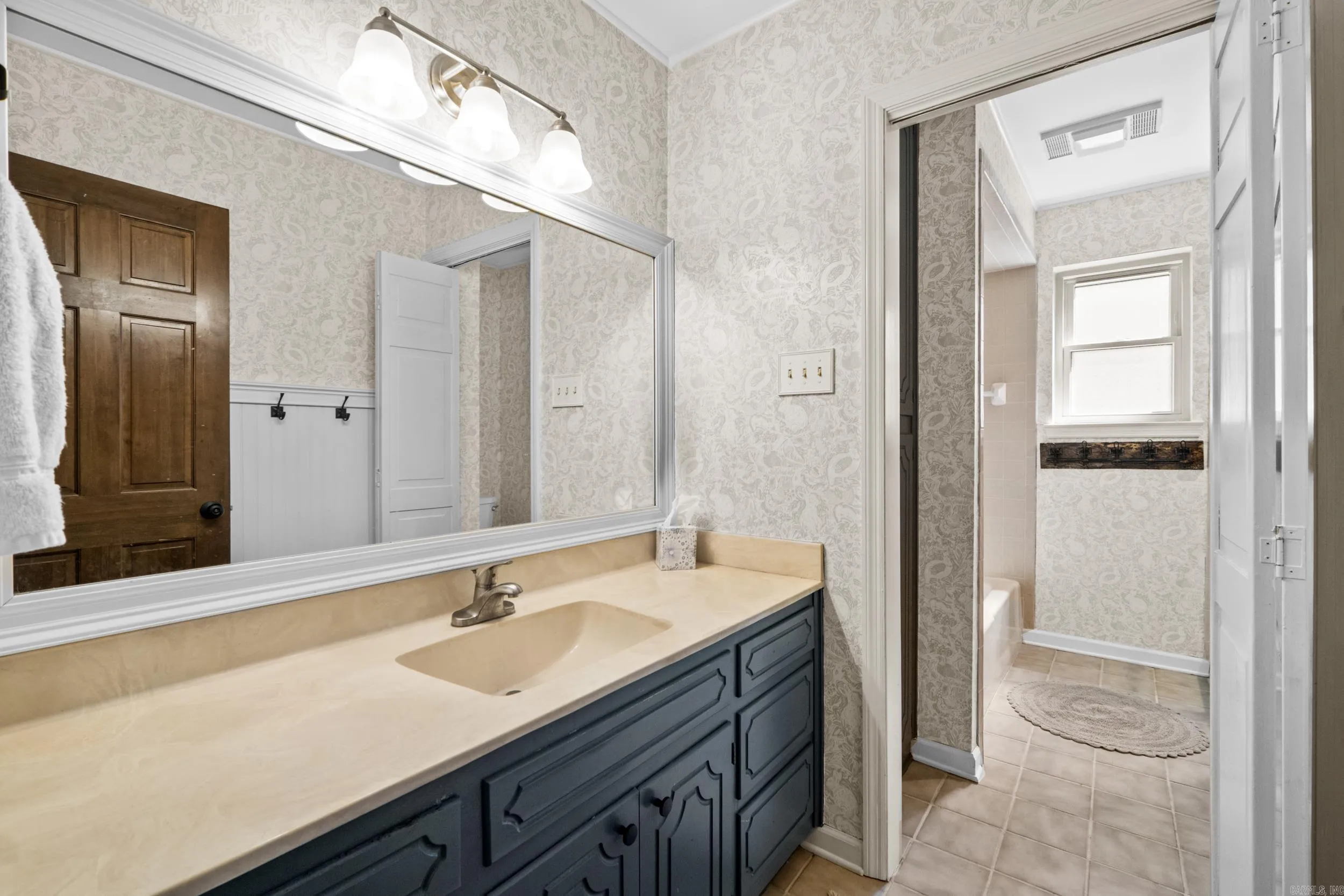 Property at 282  Kingwood - Image 30