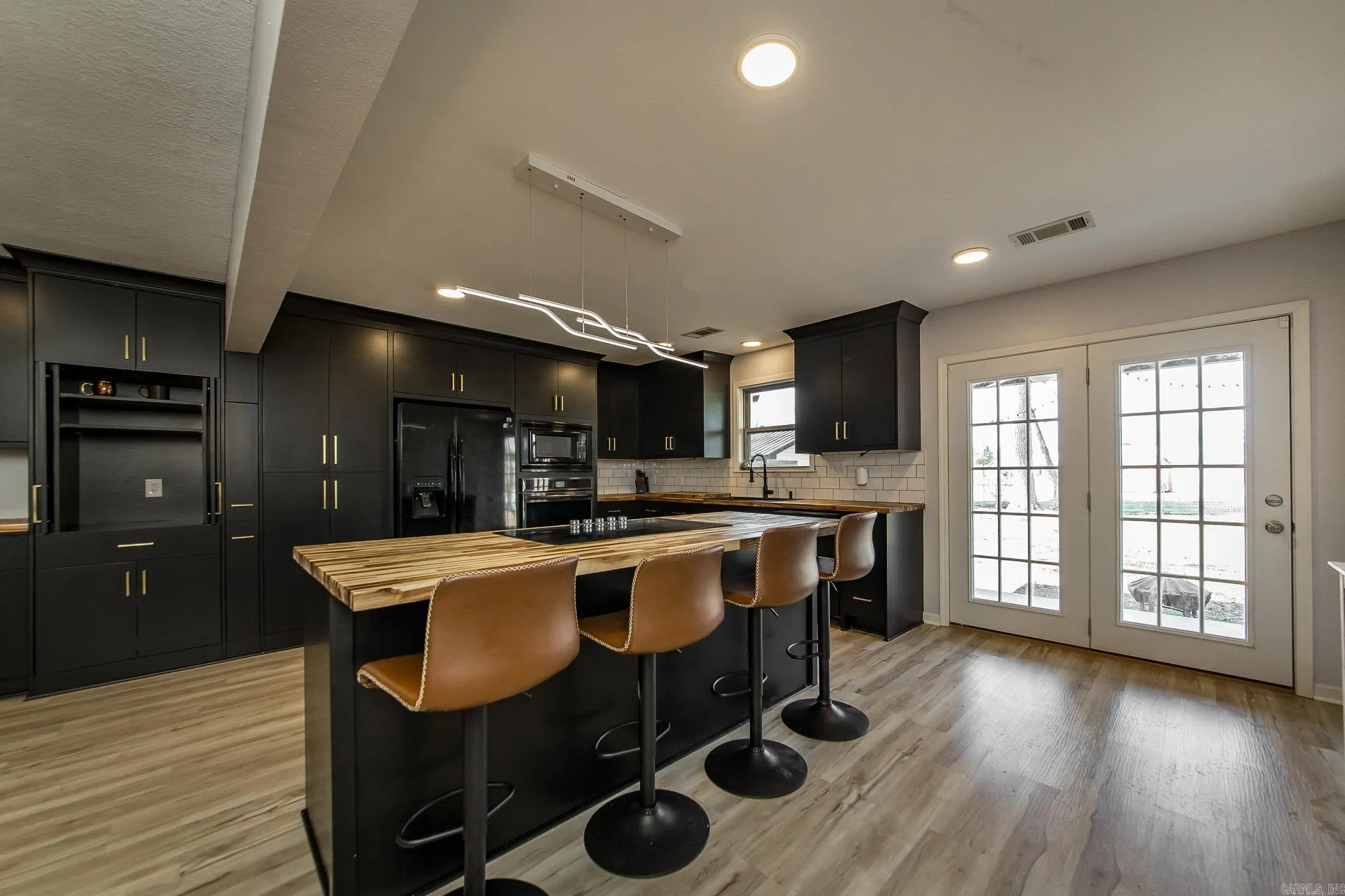 Property at 2322  Southgate - Image 24