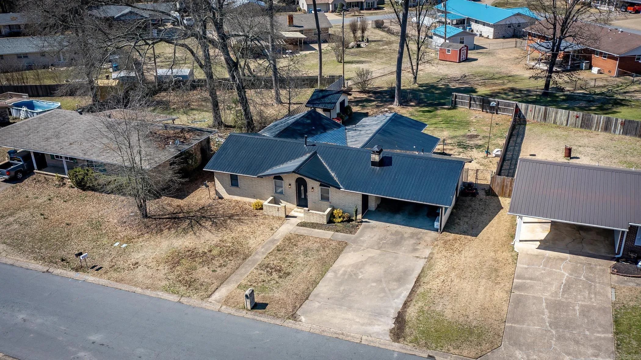 Property at 2322  Southgate - Image 28