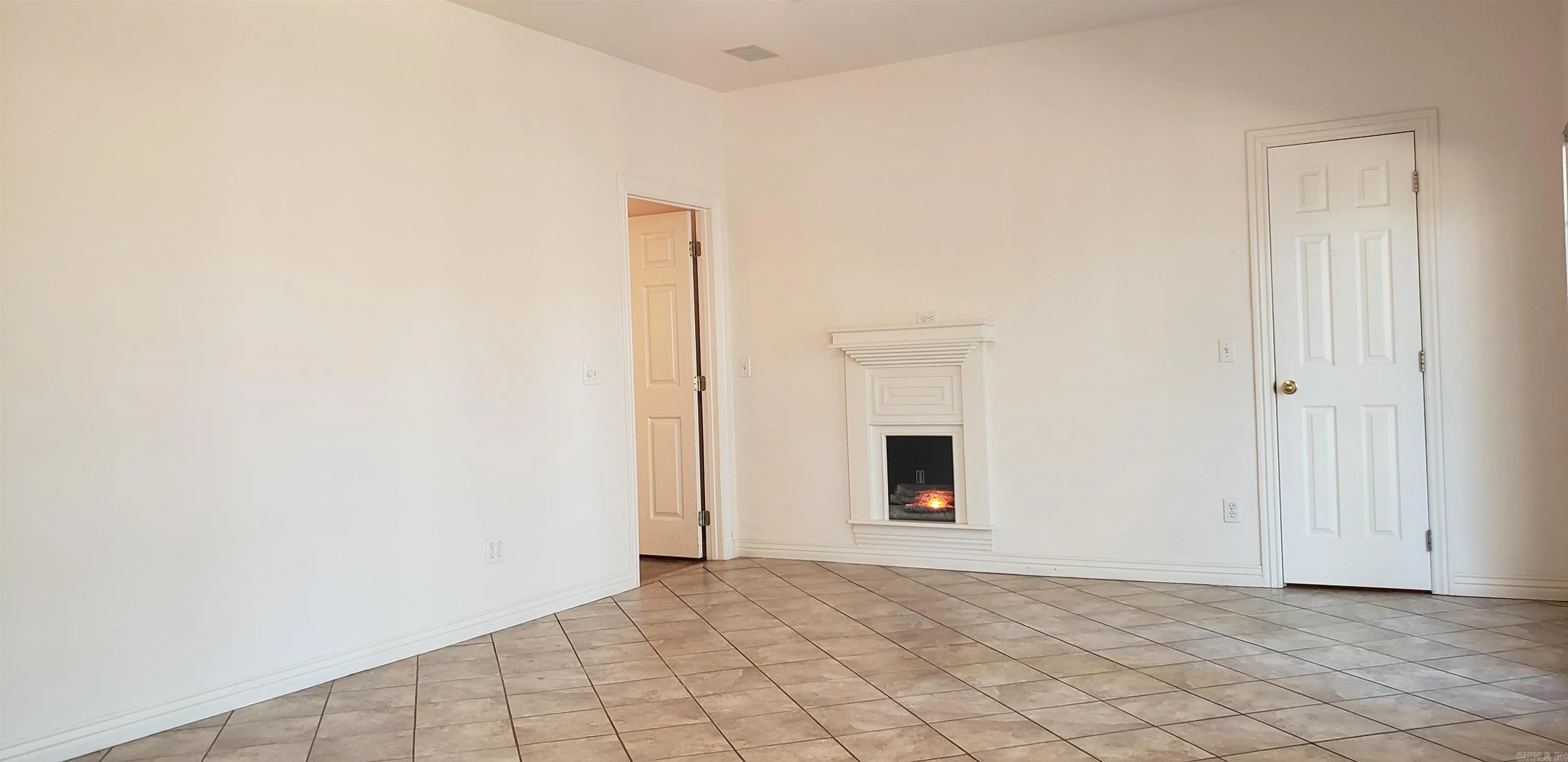 Property at 142  Lakeside ln - Image 23