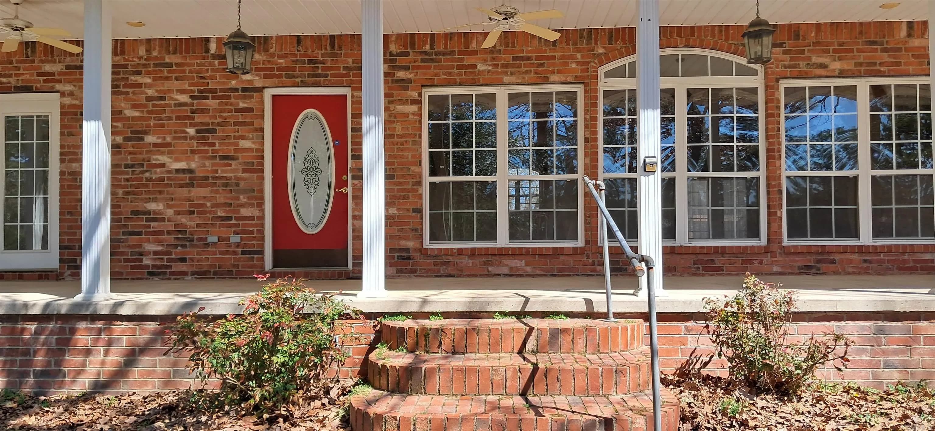 Property at 142  Lakeside ln - Image 5