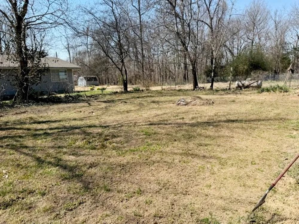 Property at 128  Hiawatha - Image 15