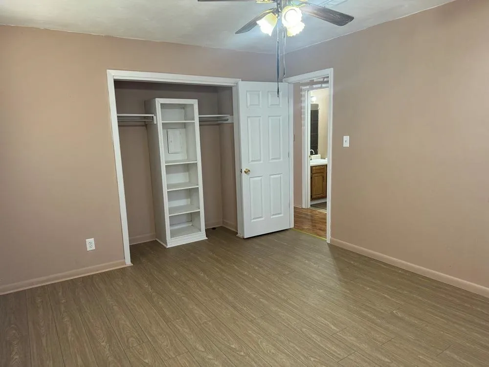 Property at 128  Hiawatha - Image 6
