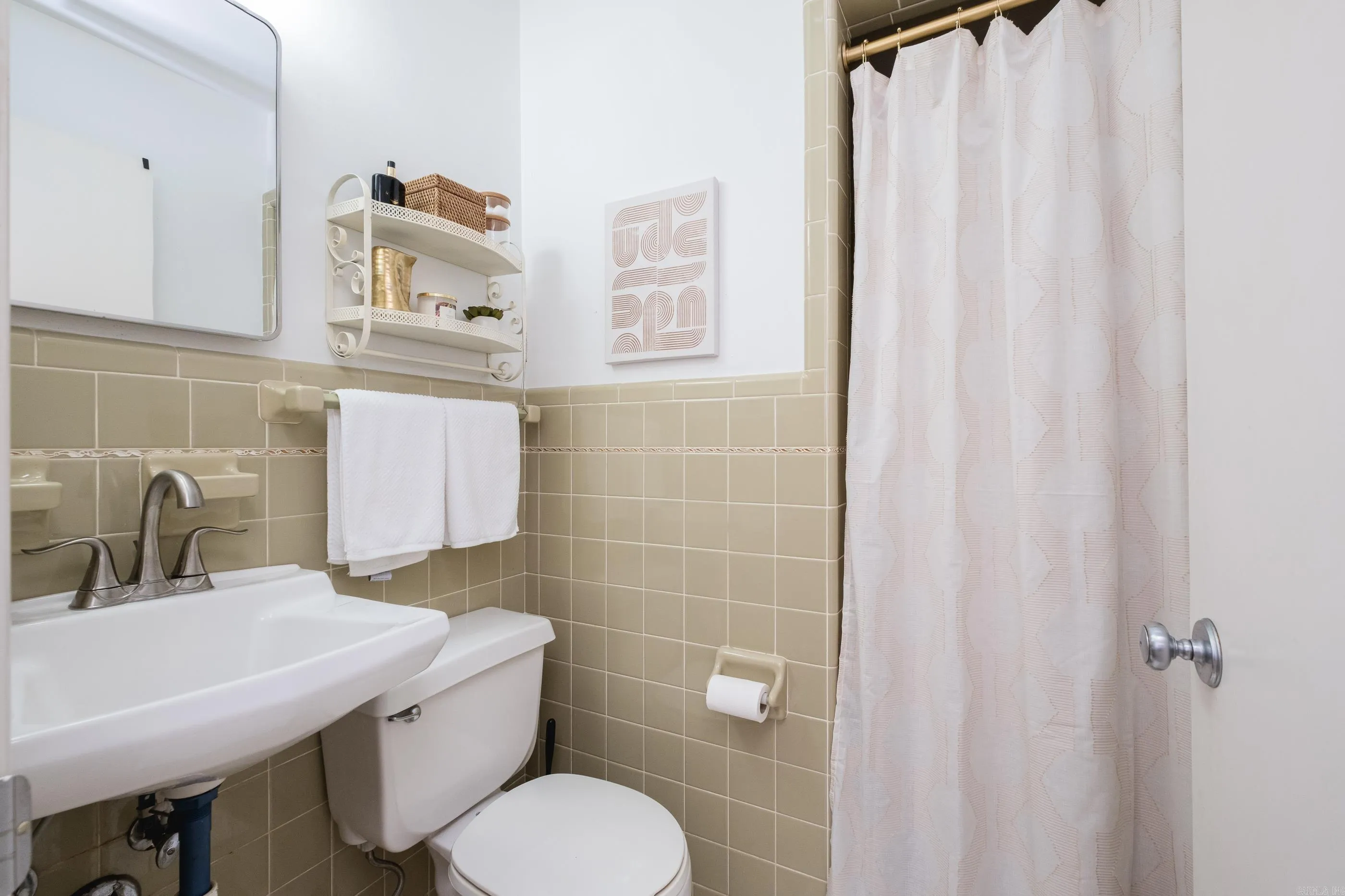 Property at 1009  Cherry hill - Image 27