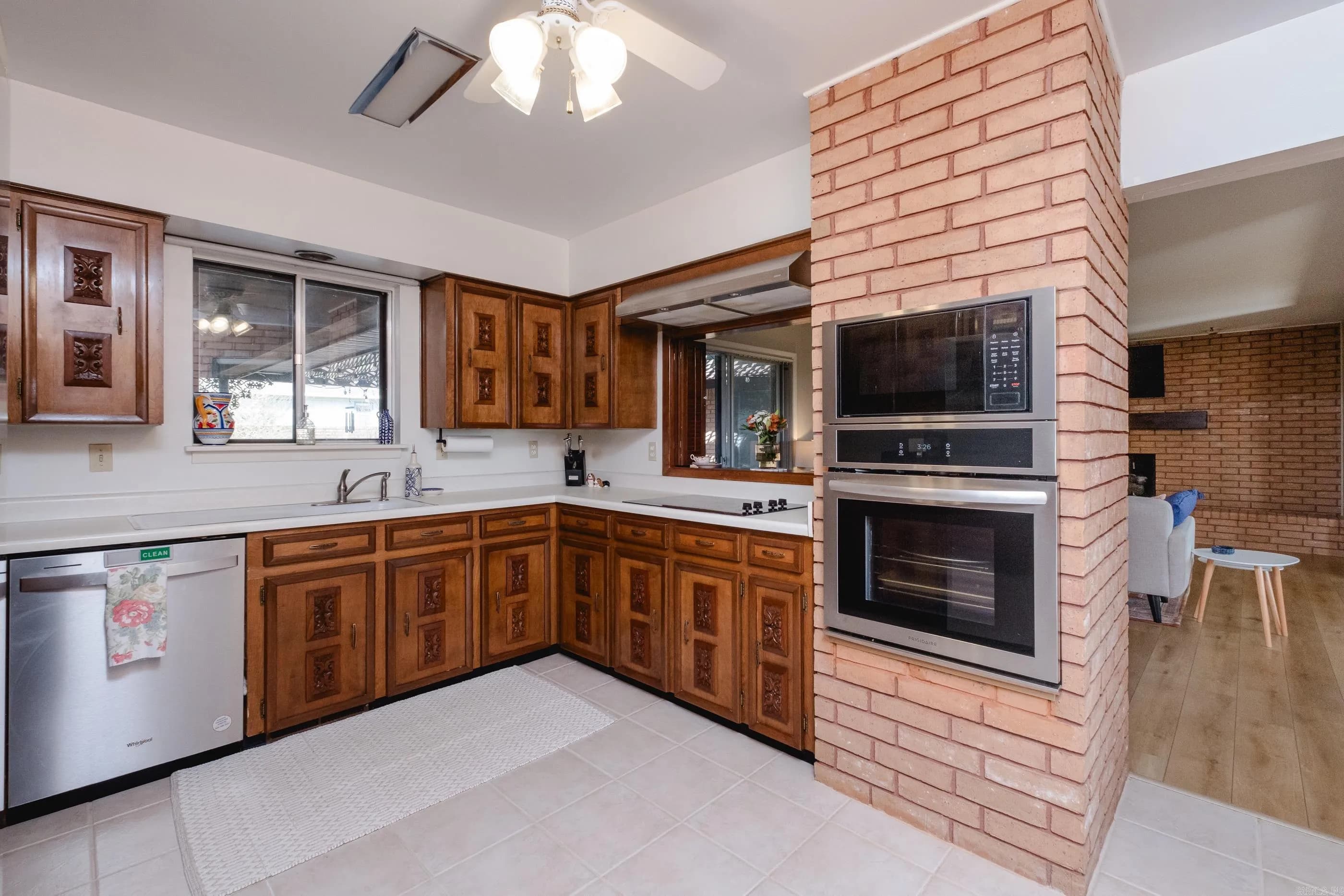 Property at 1009  Cherry hill - Image 20