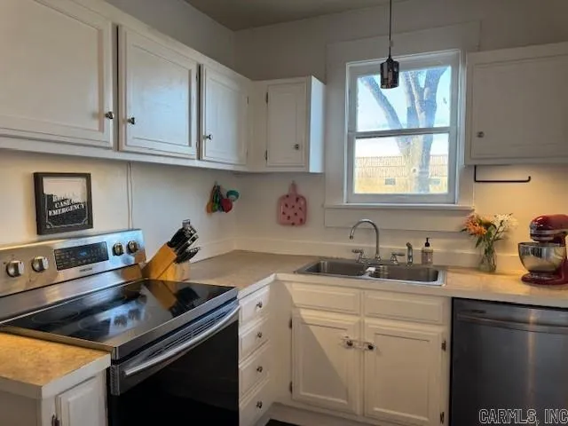 Property at 1422  Mitchell - Image 9