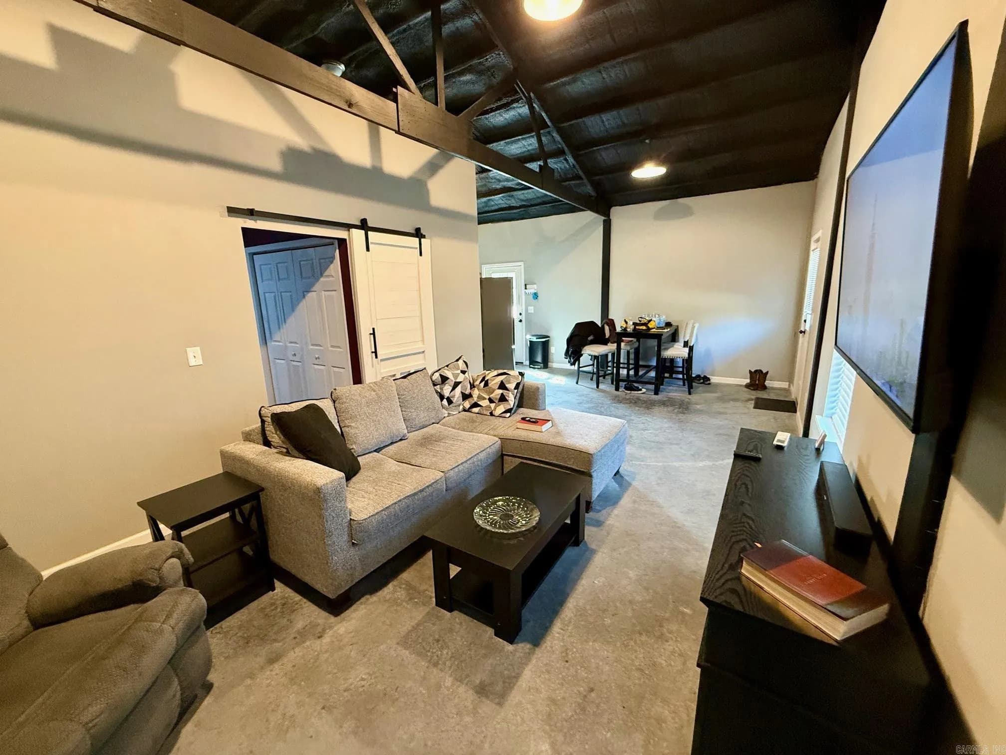 Property at 118  Lake - Image 7
