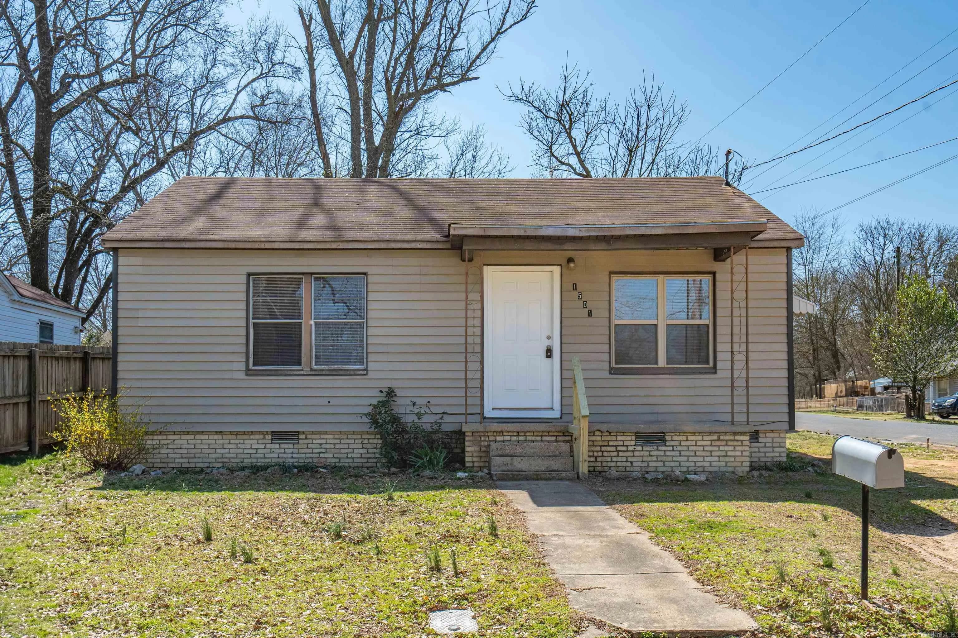 Property at 1501 E Highland - Image 1