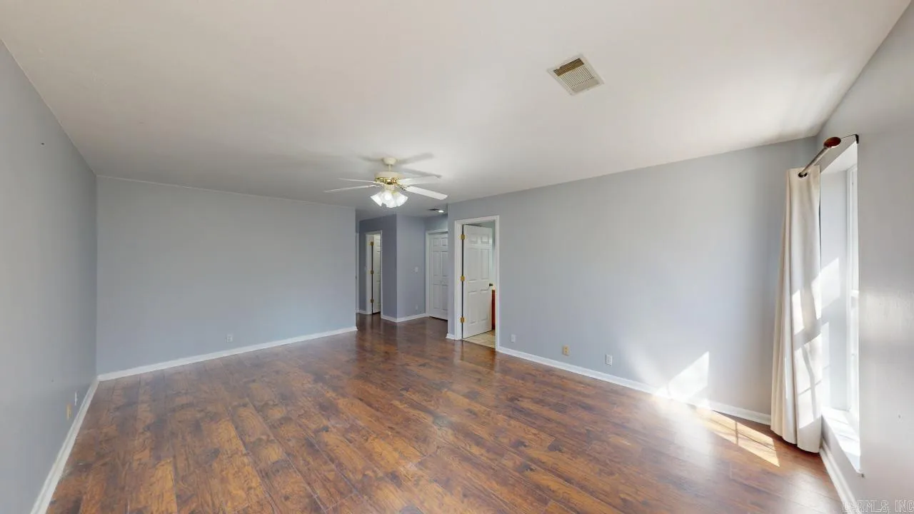 Property at 22  Fisher - Image 32