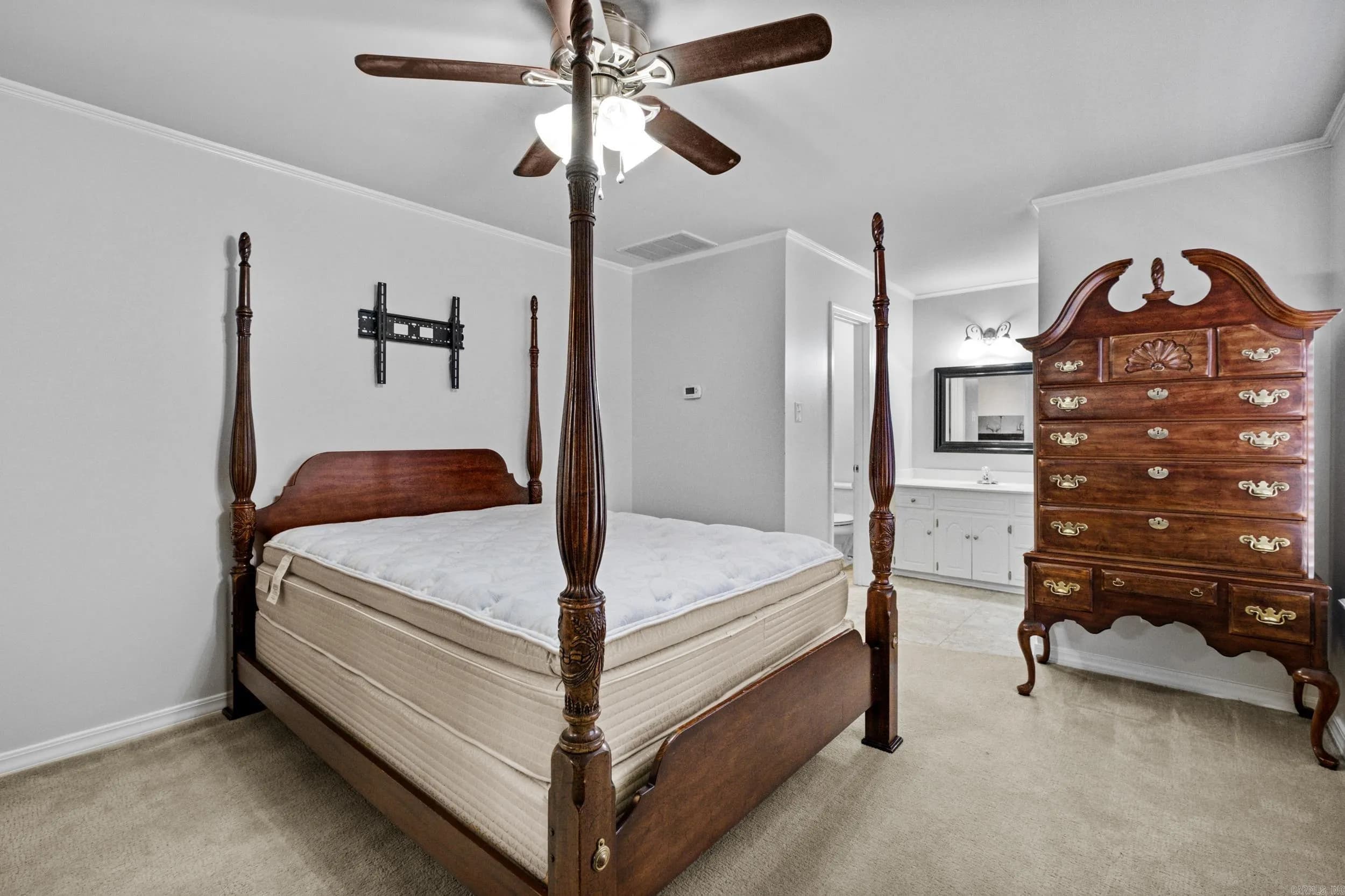 Property at 12  Fairway - Image 25