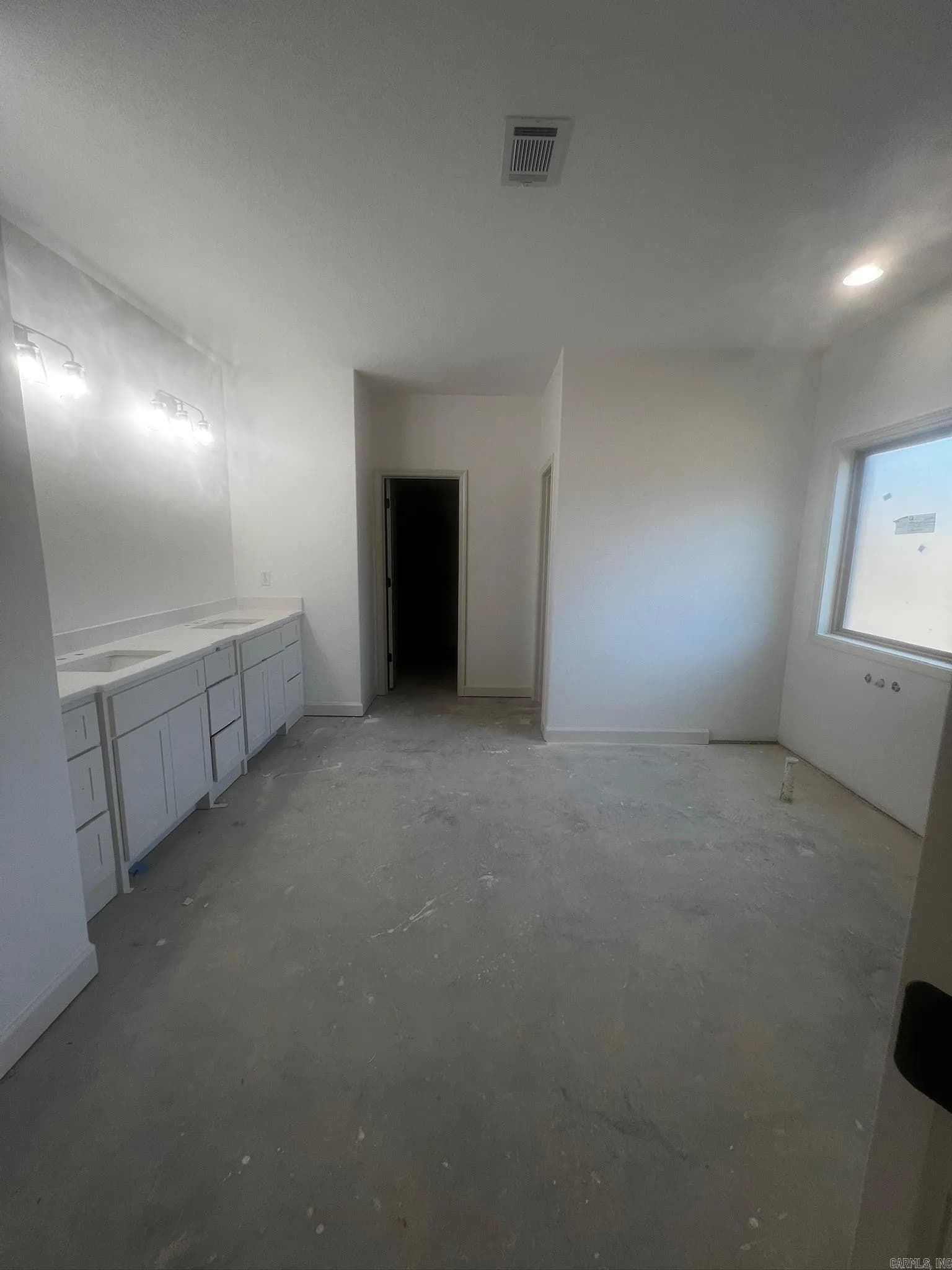 Property at 1016  Duke - Image 13