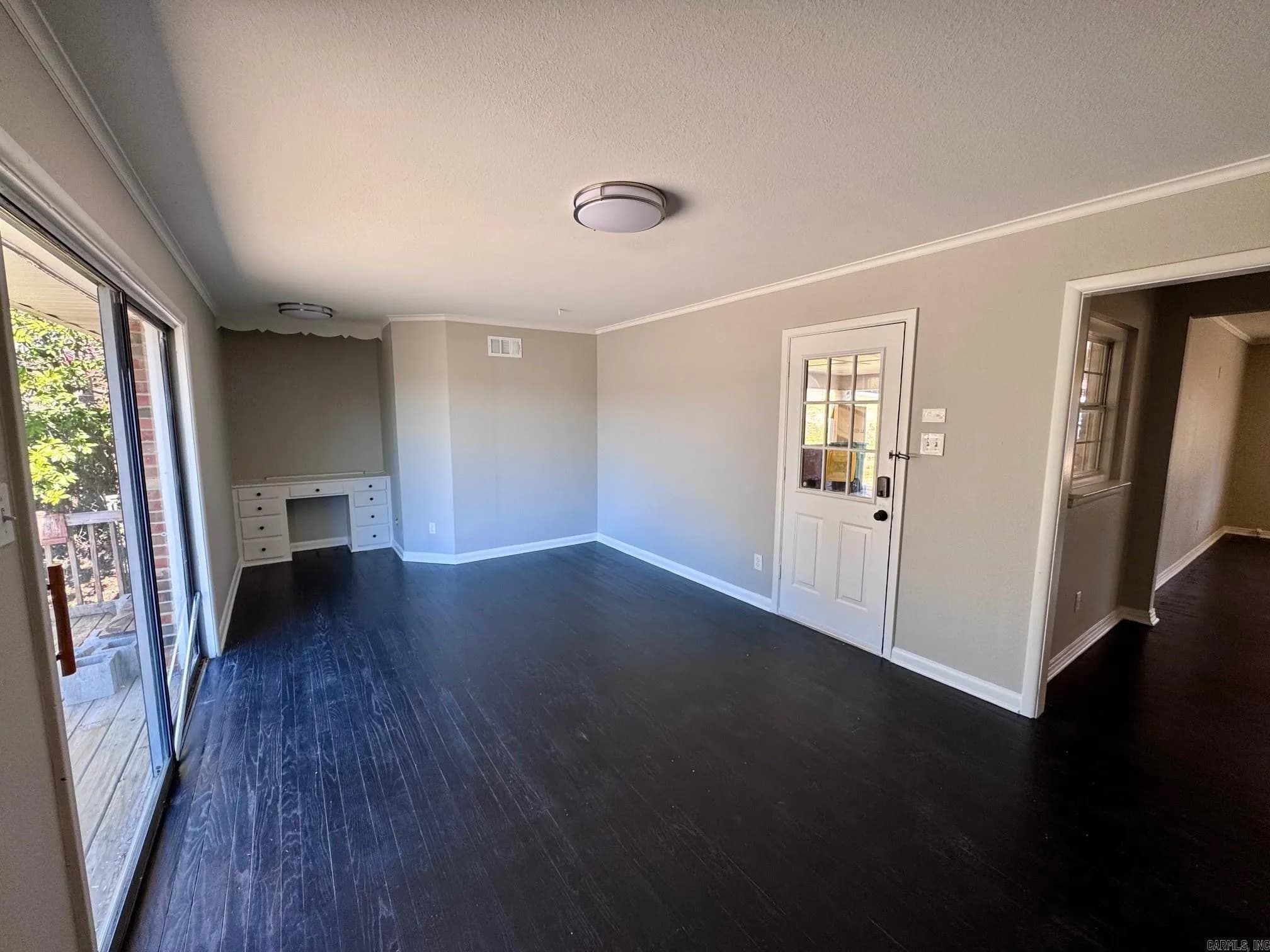 Property at 1100 N Coolidge - Image 8