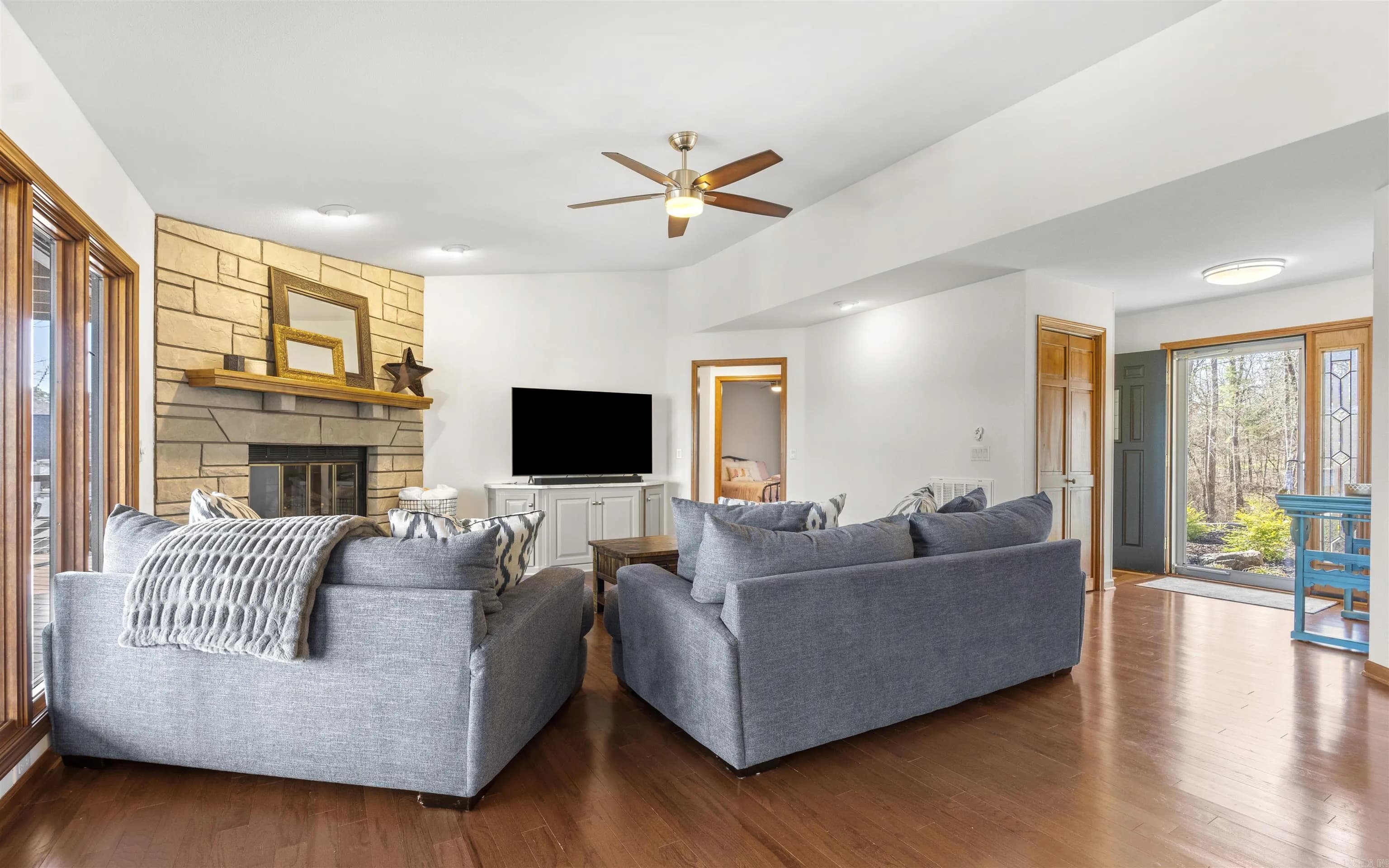 Property at 7  Sorpresa - Image 6