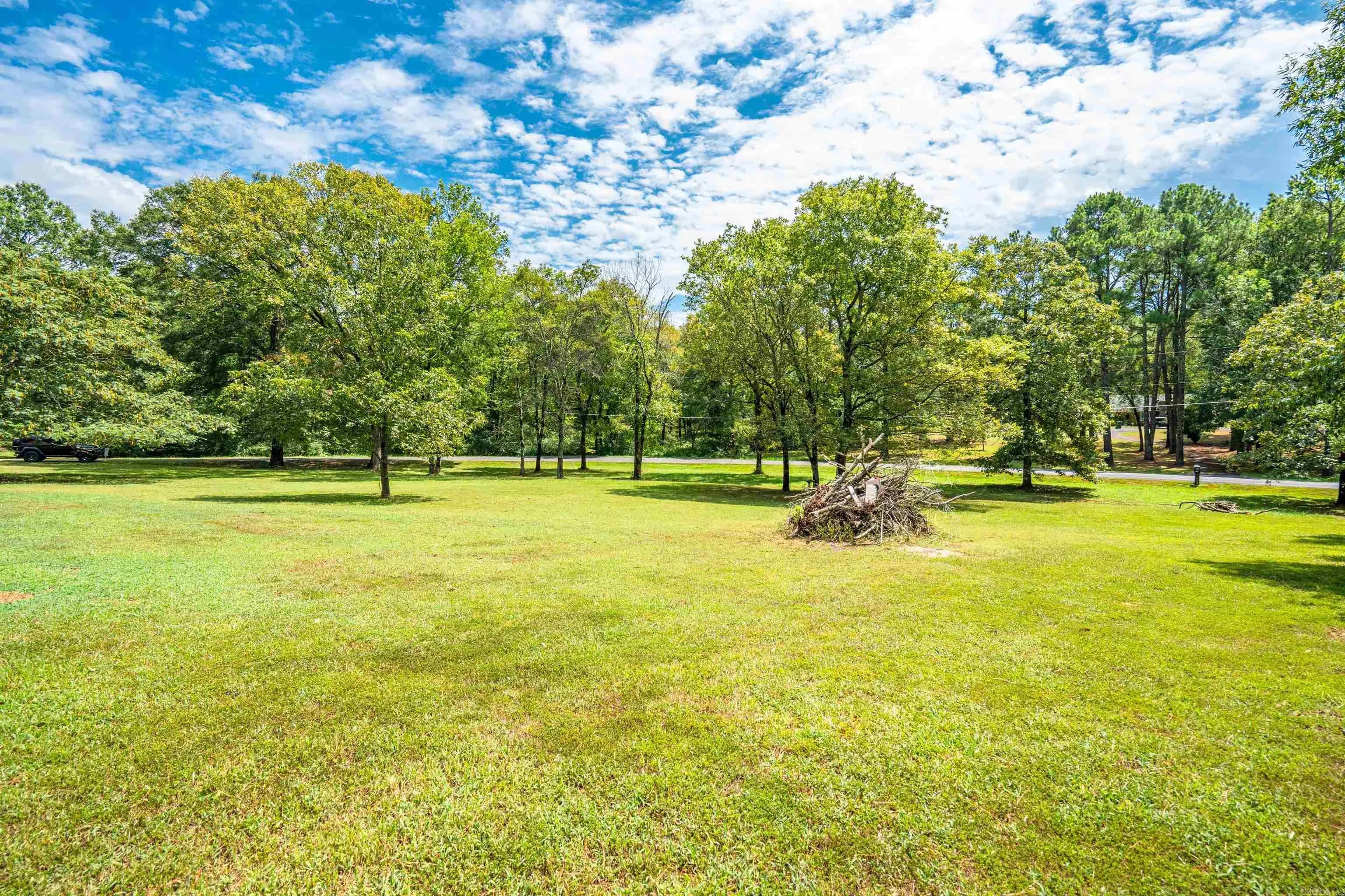 Property at 114  Live oak - Image 35