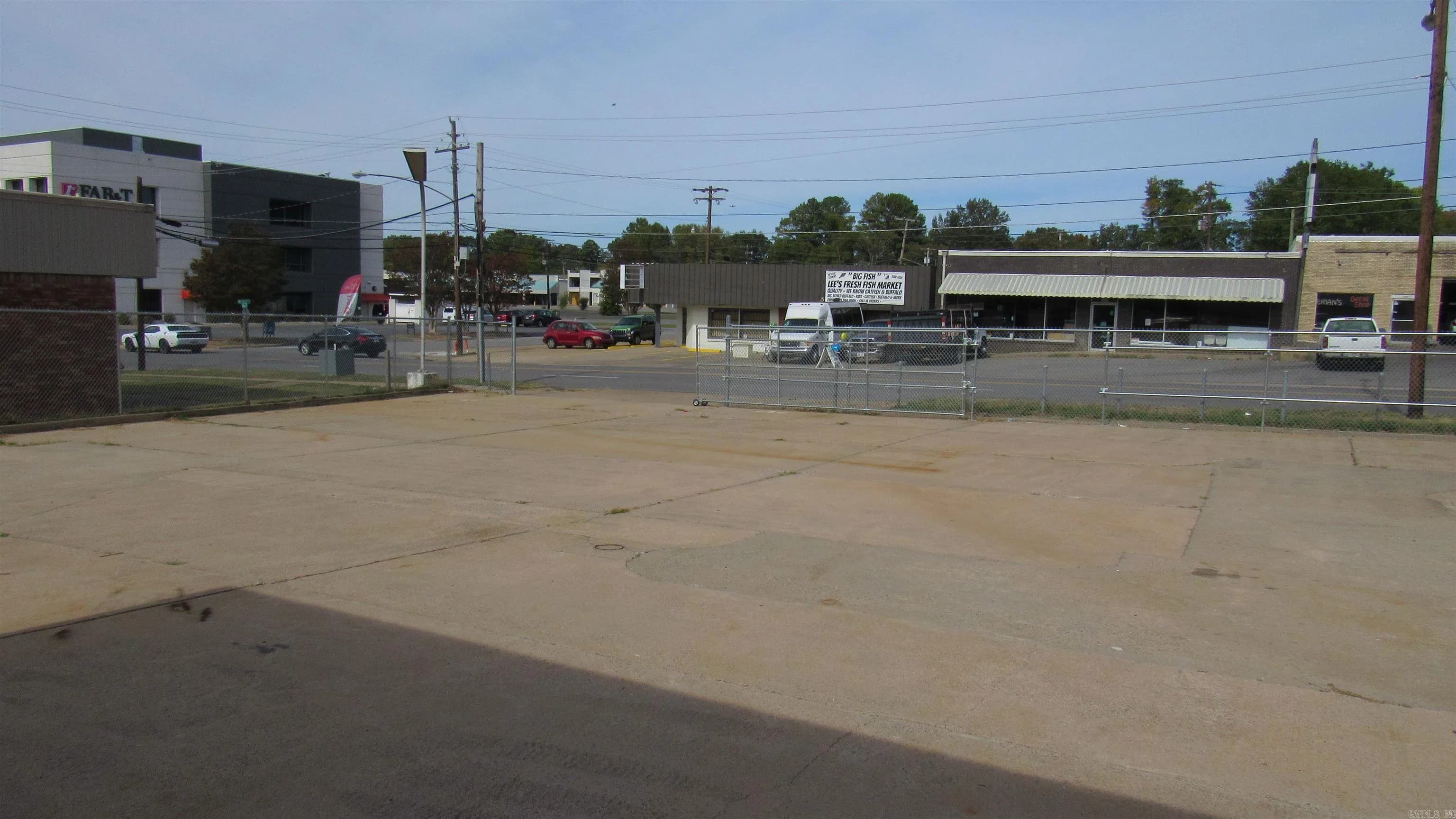 Property at 417 W Main - Image 9