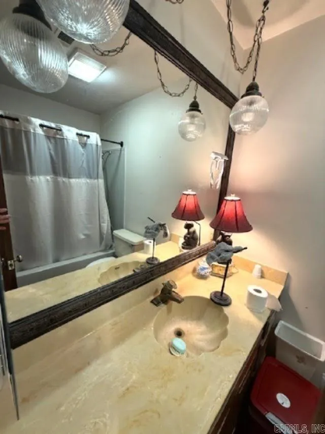 Property at 306  Pamela - Image 16