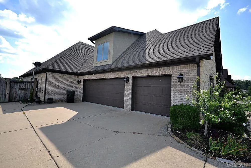 Property at 7011  Westshore - Image 43