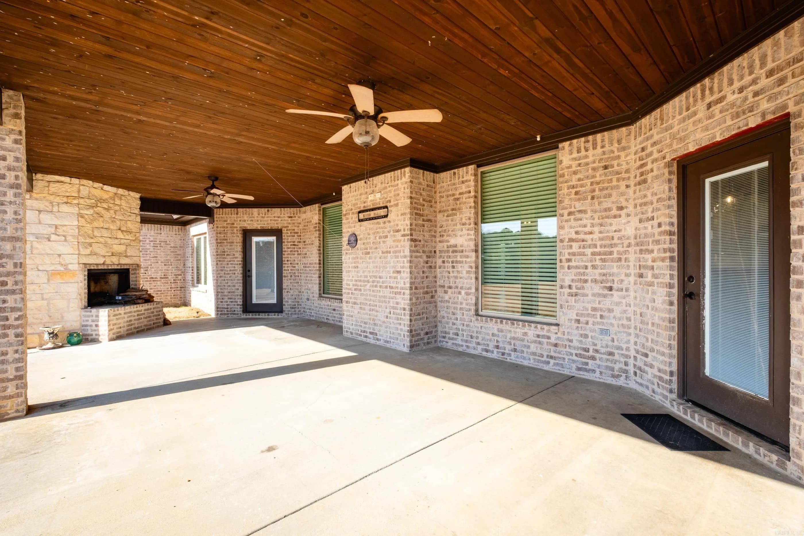 Property at 7011  Westshore - Image 47
