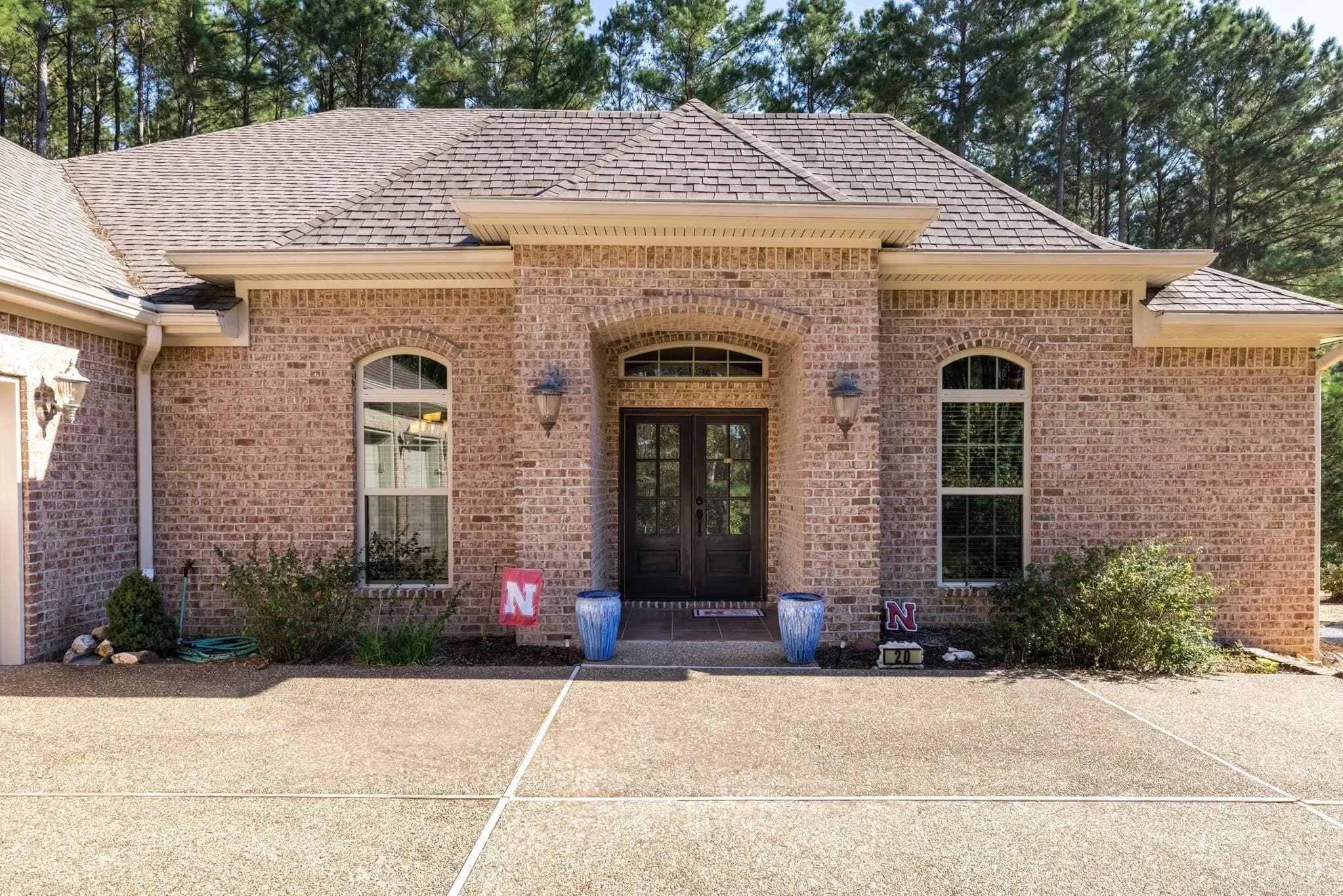 Property at 20  Victoria - Image 1