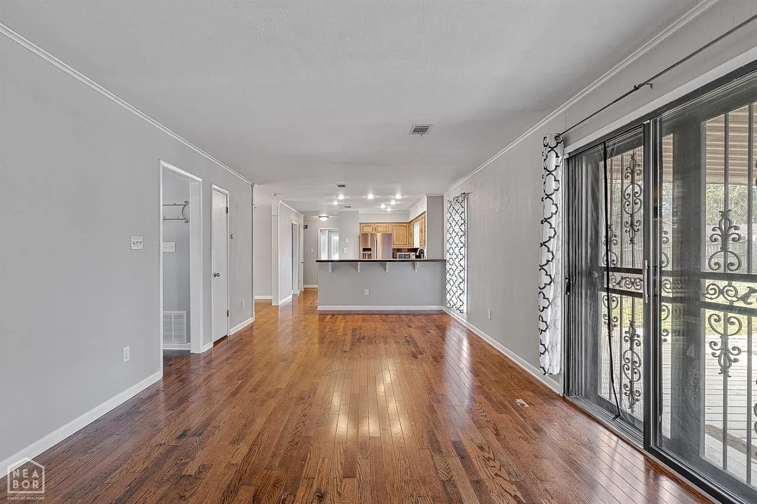 Property at 3520  Bess dr - Image 11