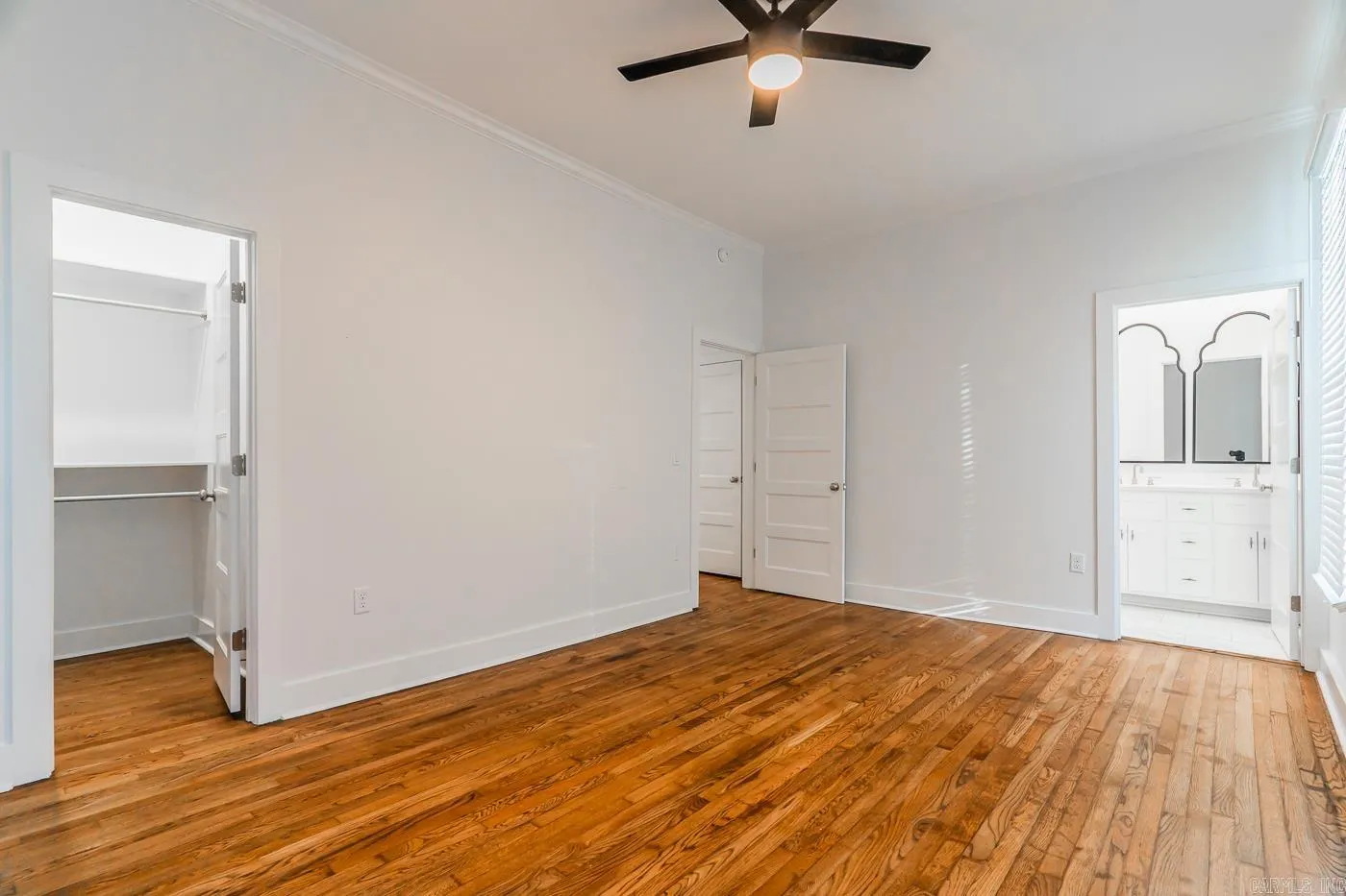 Property at 1424 S Church - Image 16