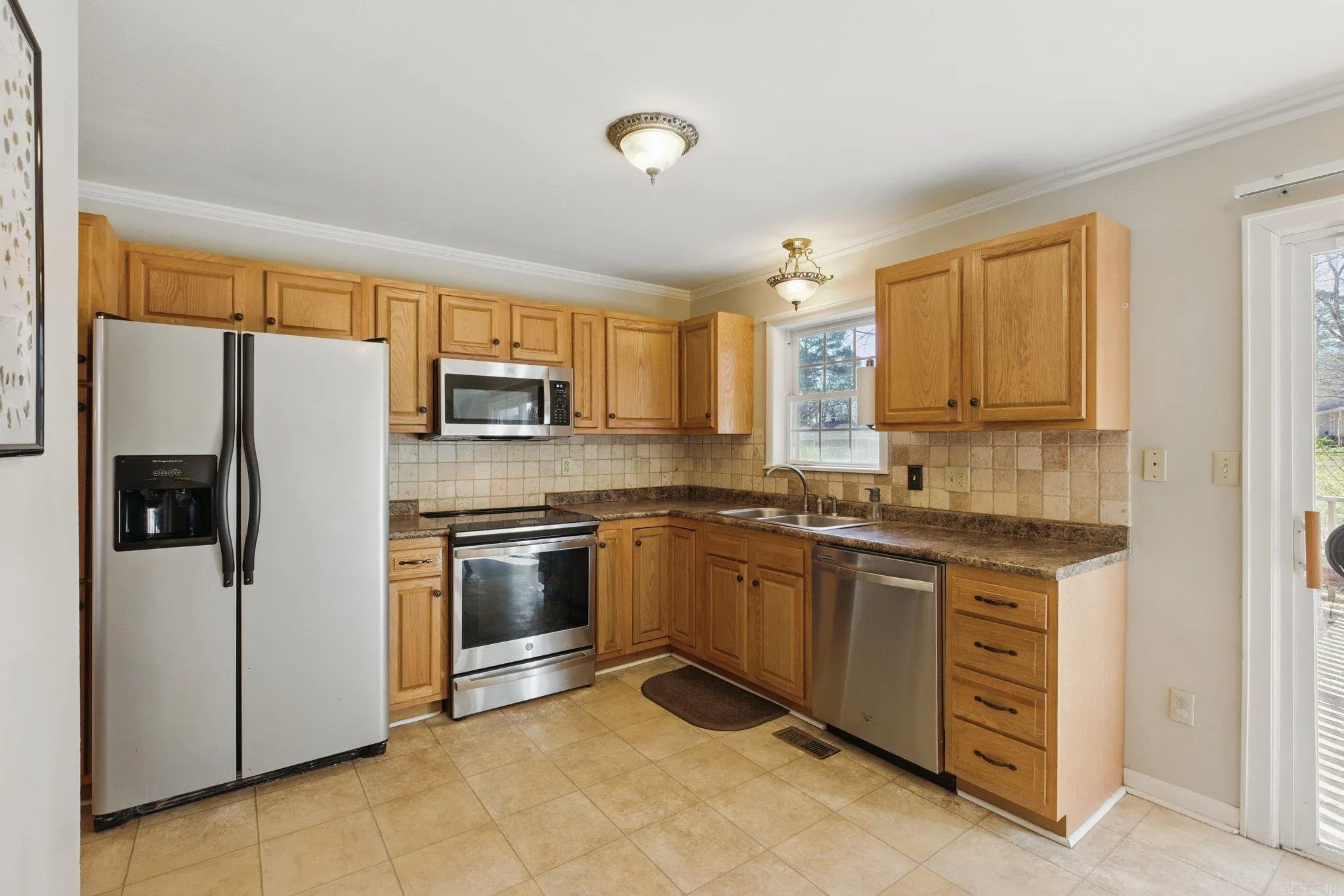 Property at 2009  Southshore dr - Image 8