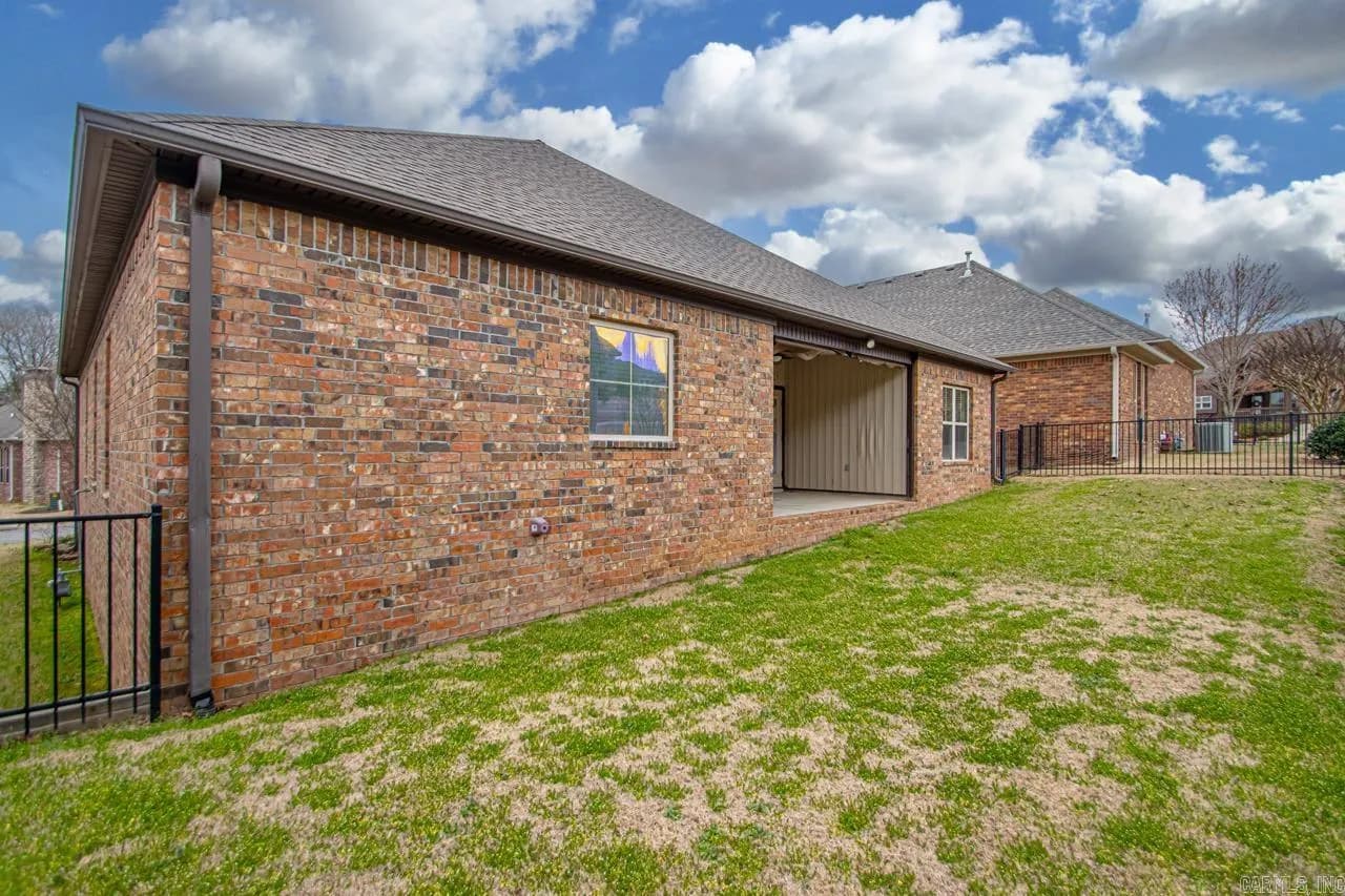 Property at 1272  Turnberry - Image 38